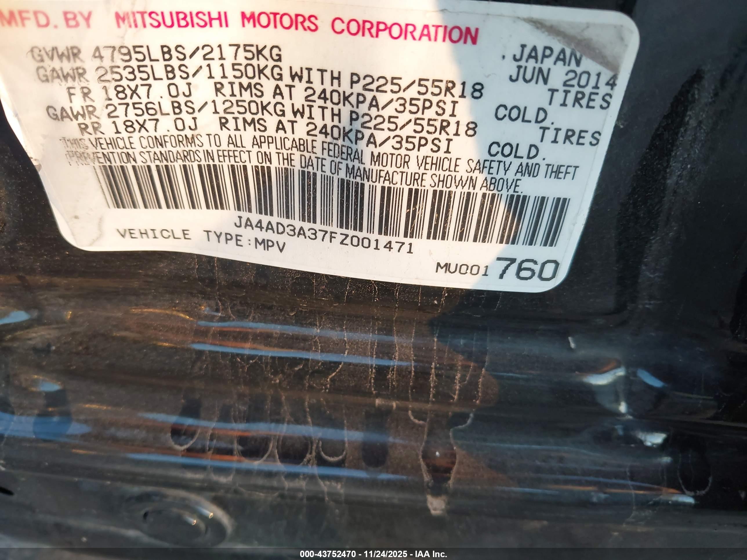 MITSUBISHI OUTLANDER image 9