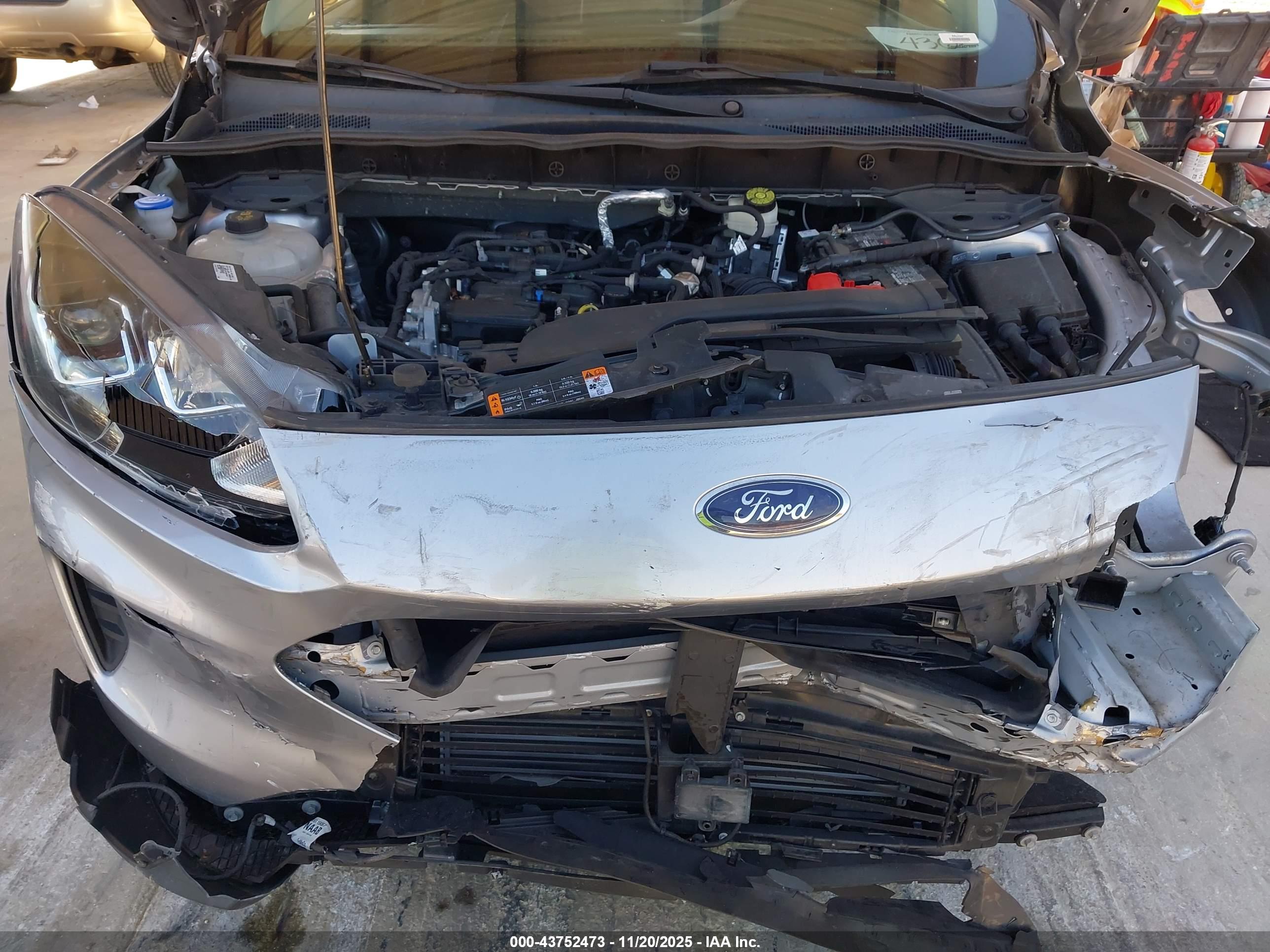 FORD ESCAPE image 10