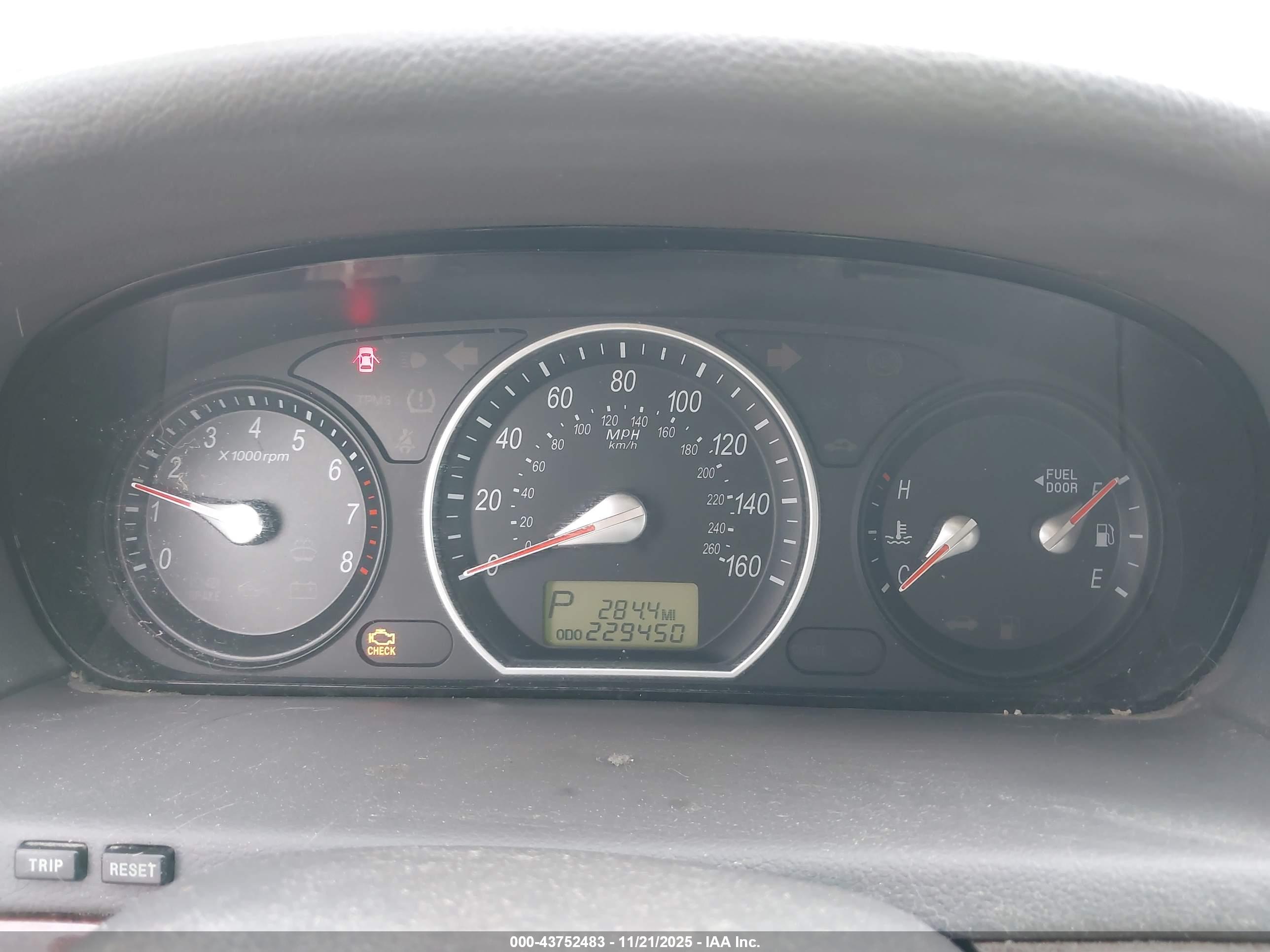HYUNDAI SONATA image 7