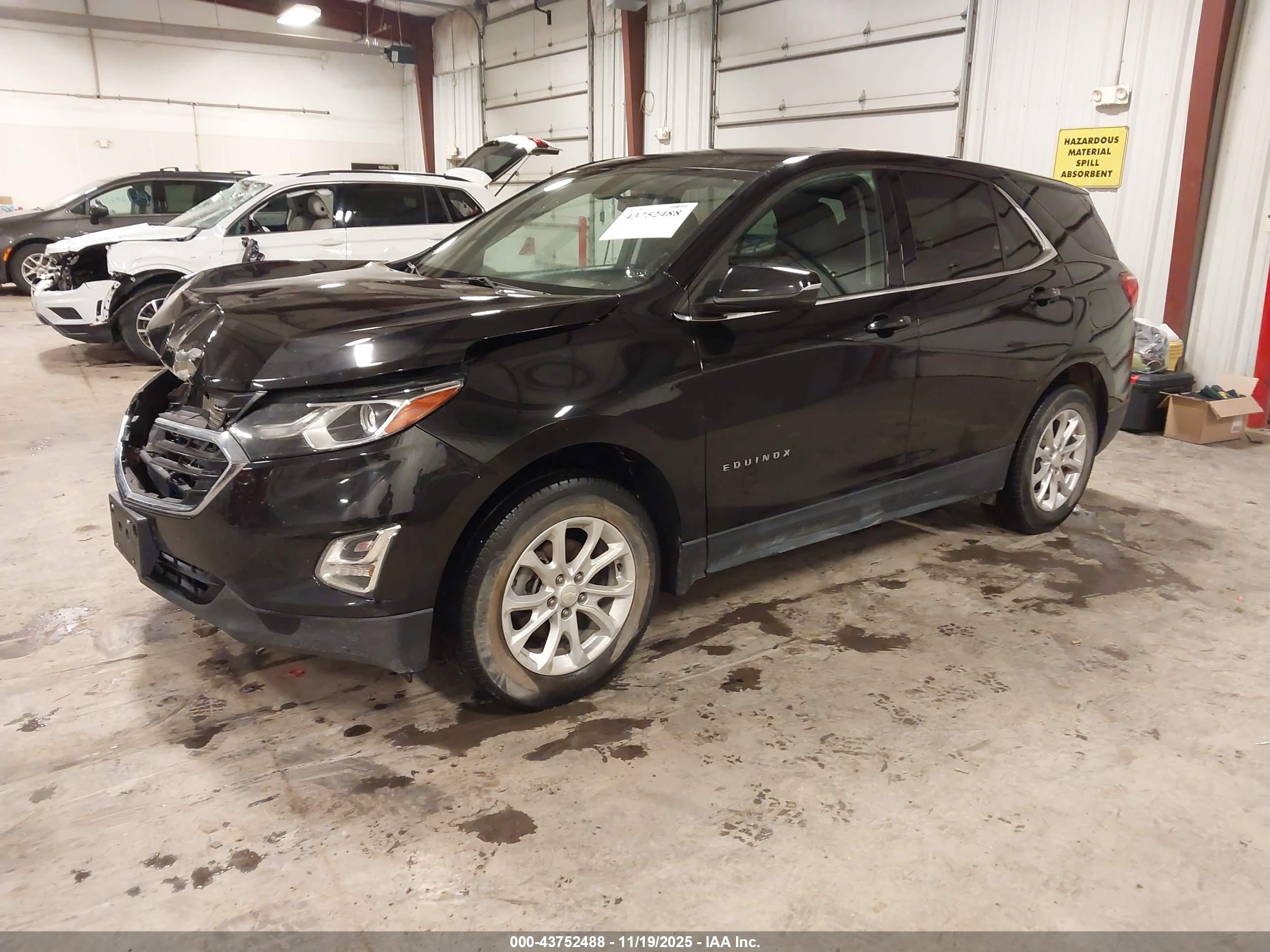 CHEVROLET EQUINOX image 2