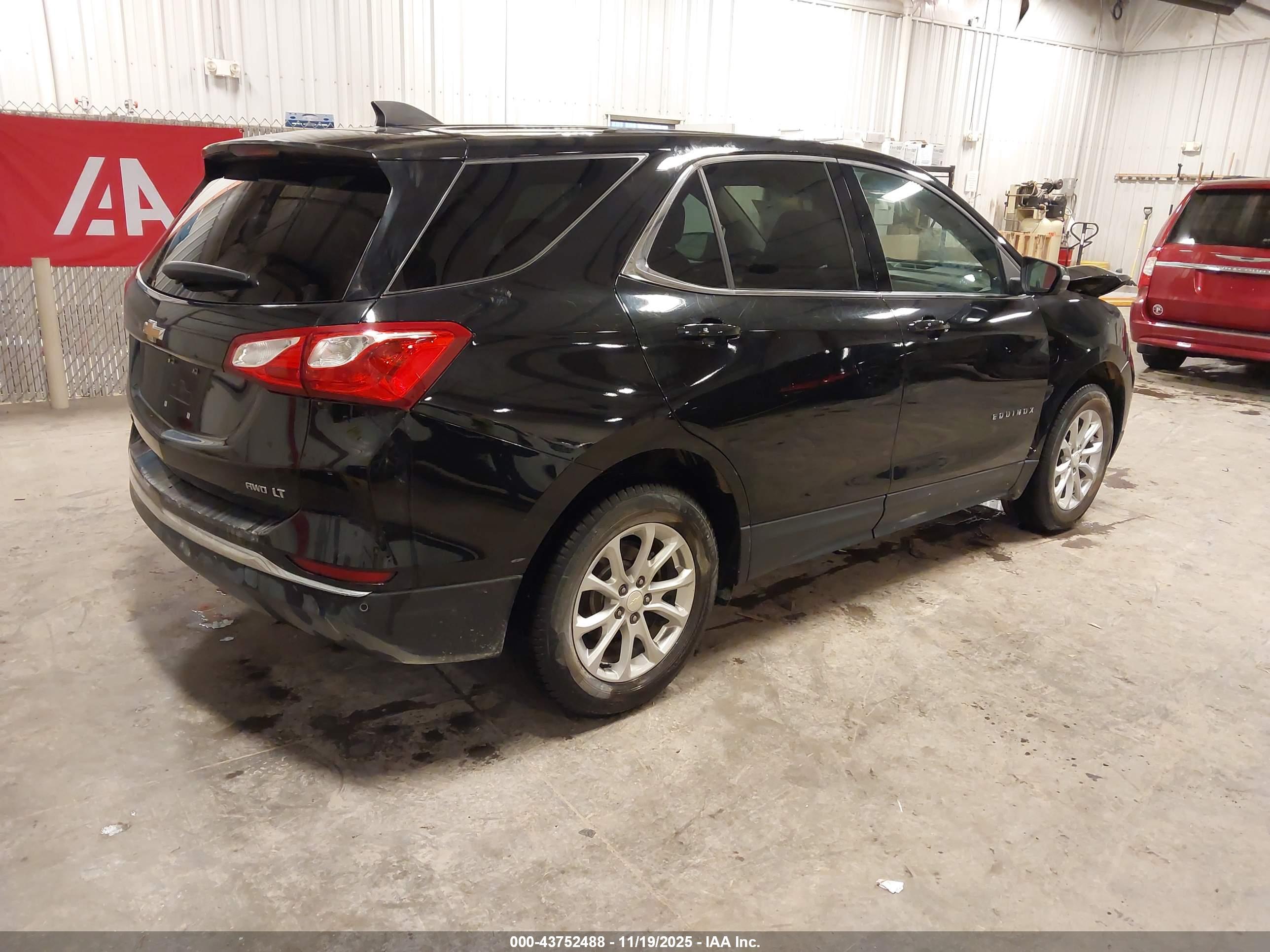 CHEVROLET EQUINOX image 4
