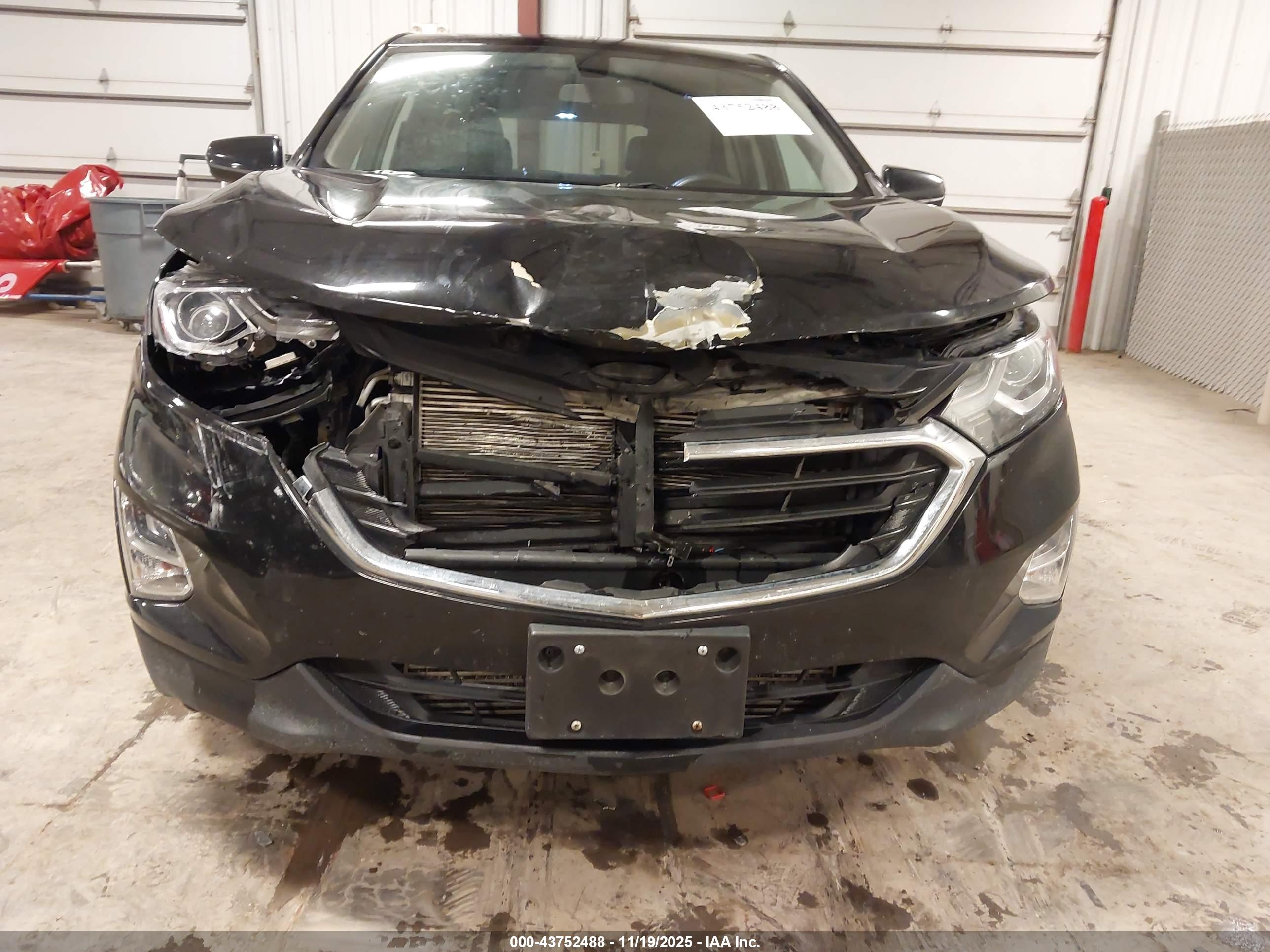 CHEVROLET EQUINOX image 6