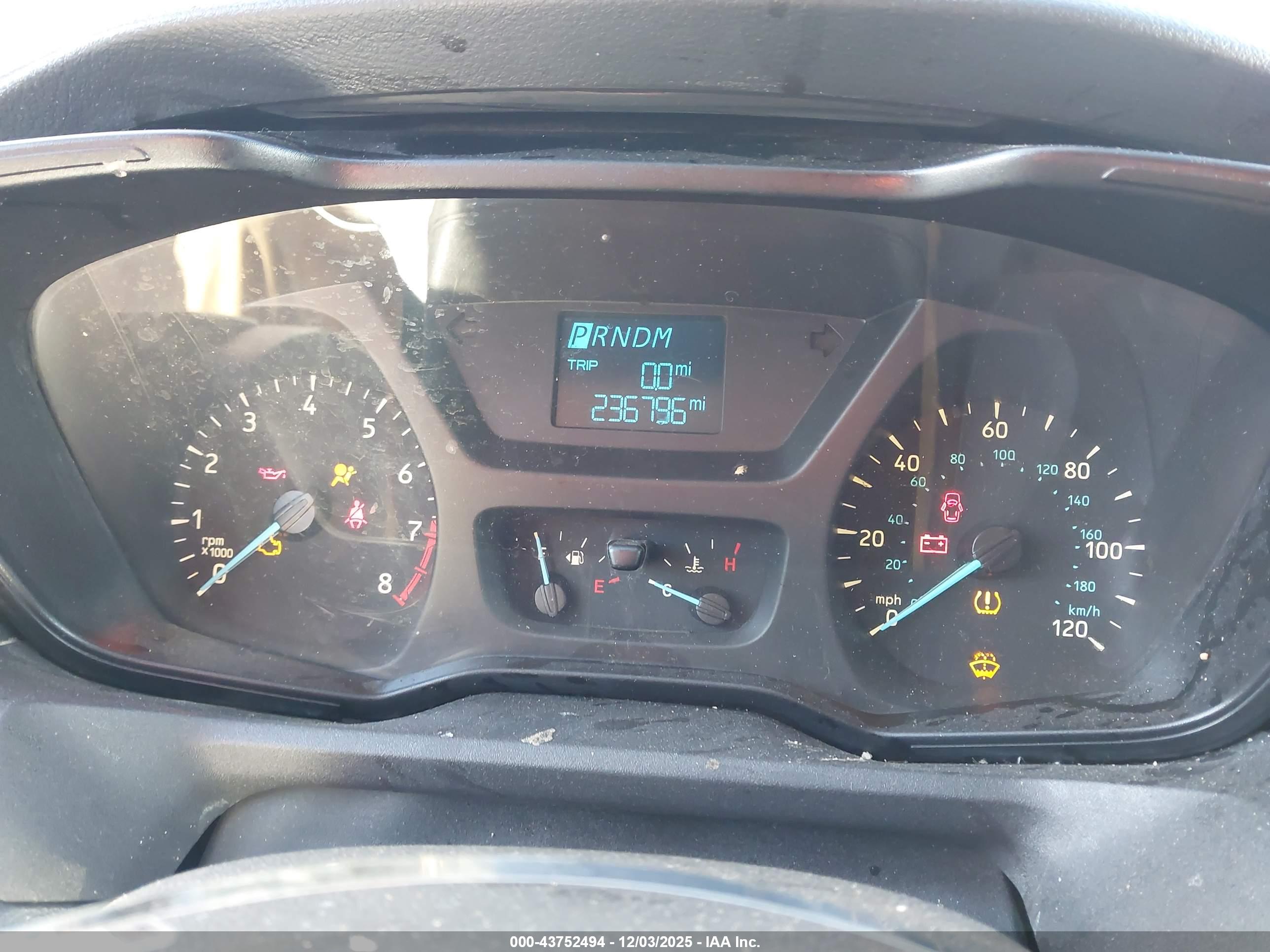 FORD TRANSIT-250 image 7