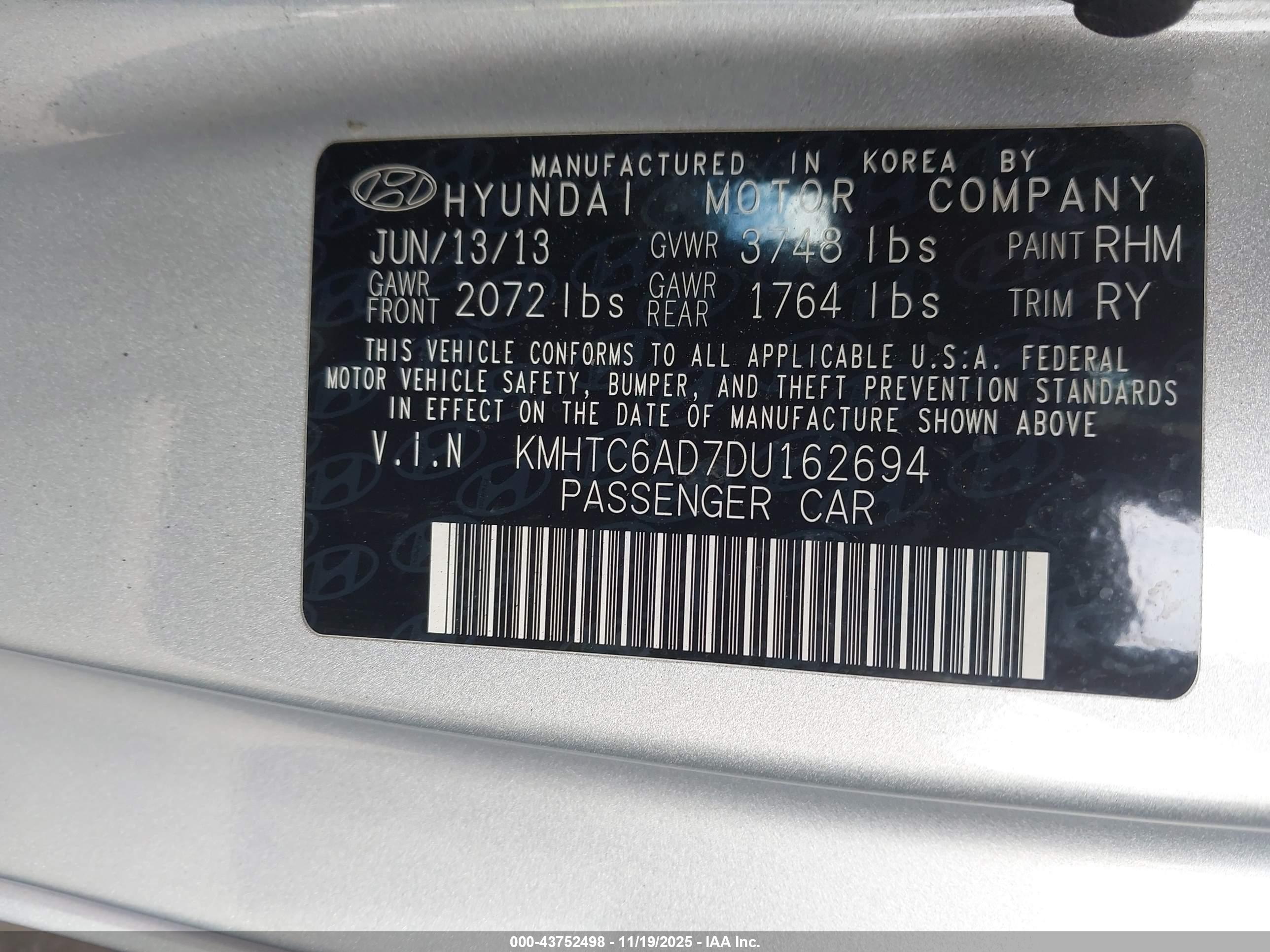 HYUNDAI VELOSTER image 9