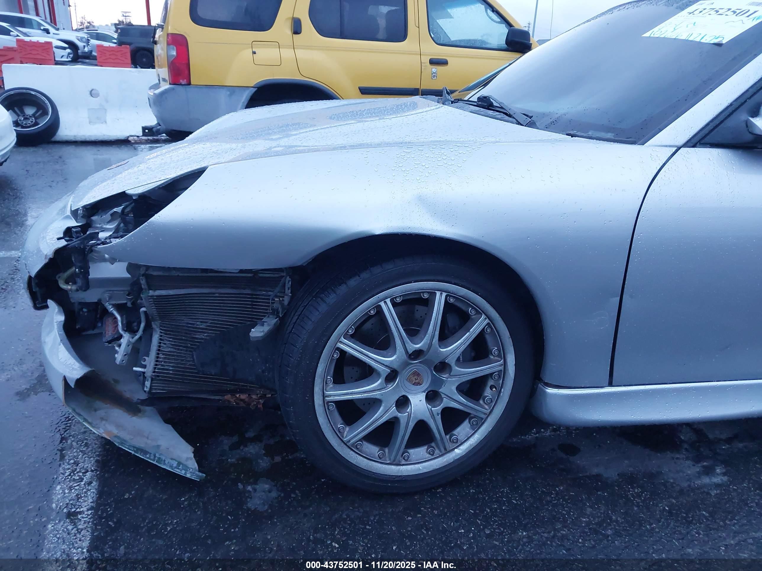 PORSCHE 911 image 6