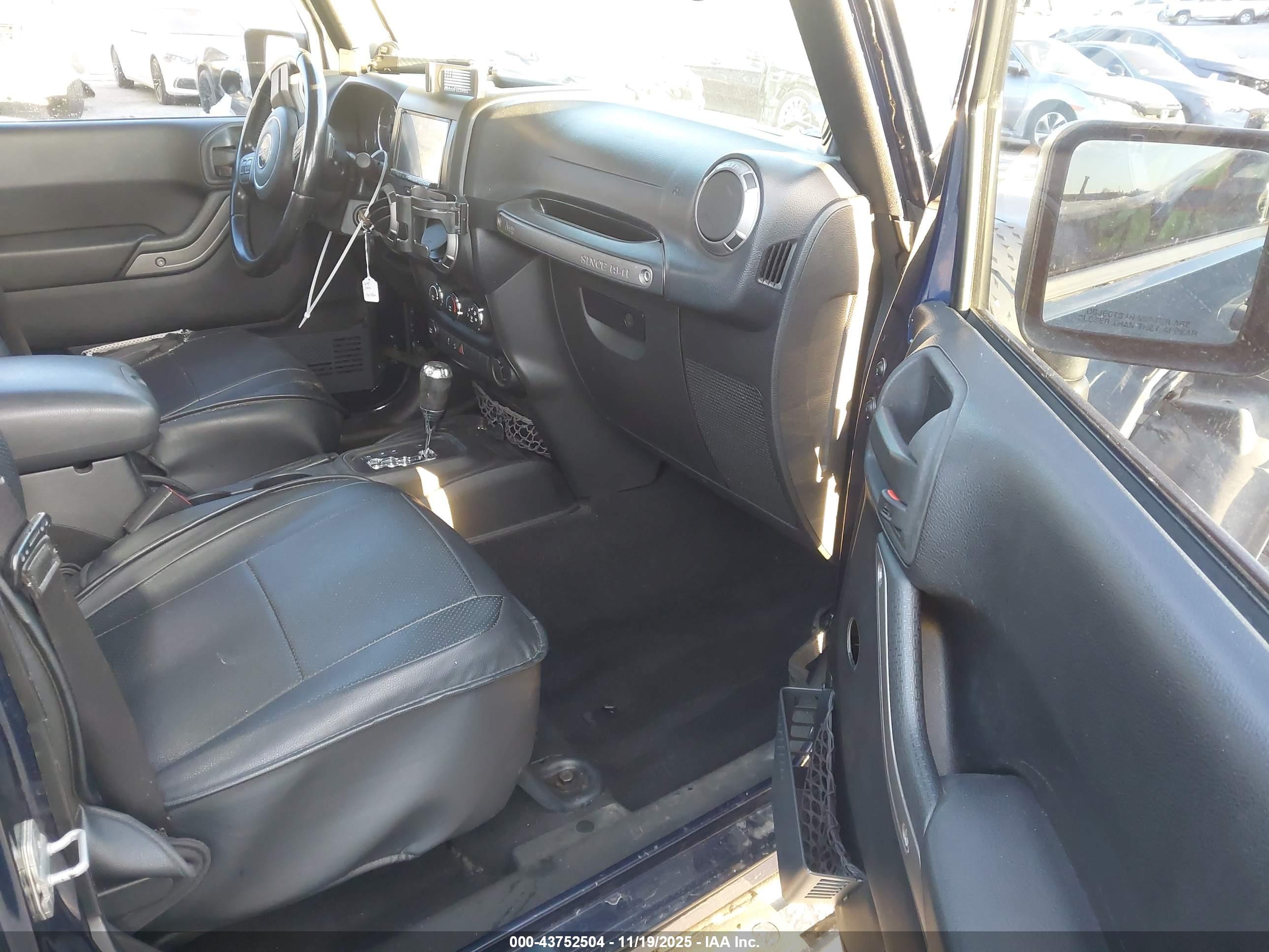 JEEP WRANGLER image 5