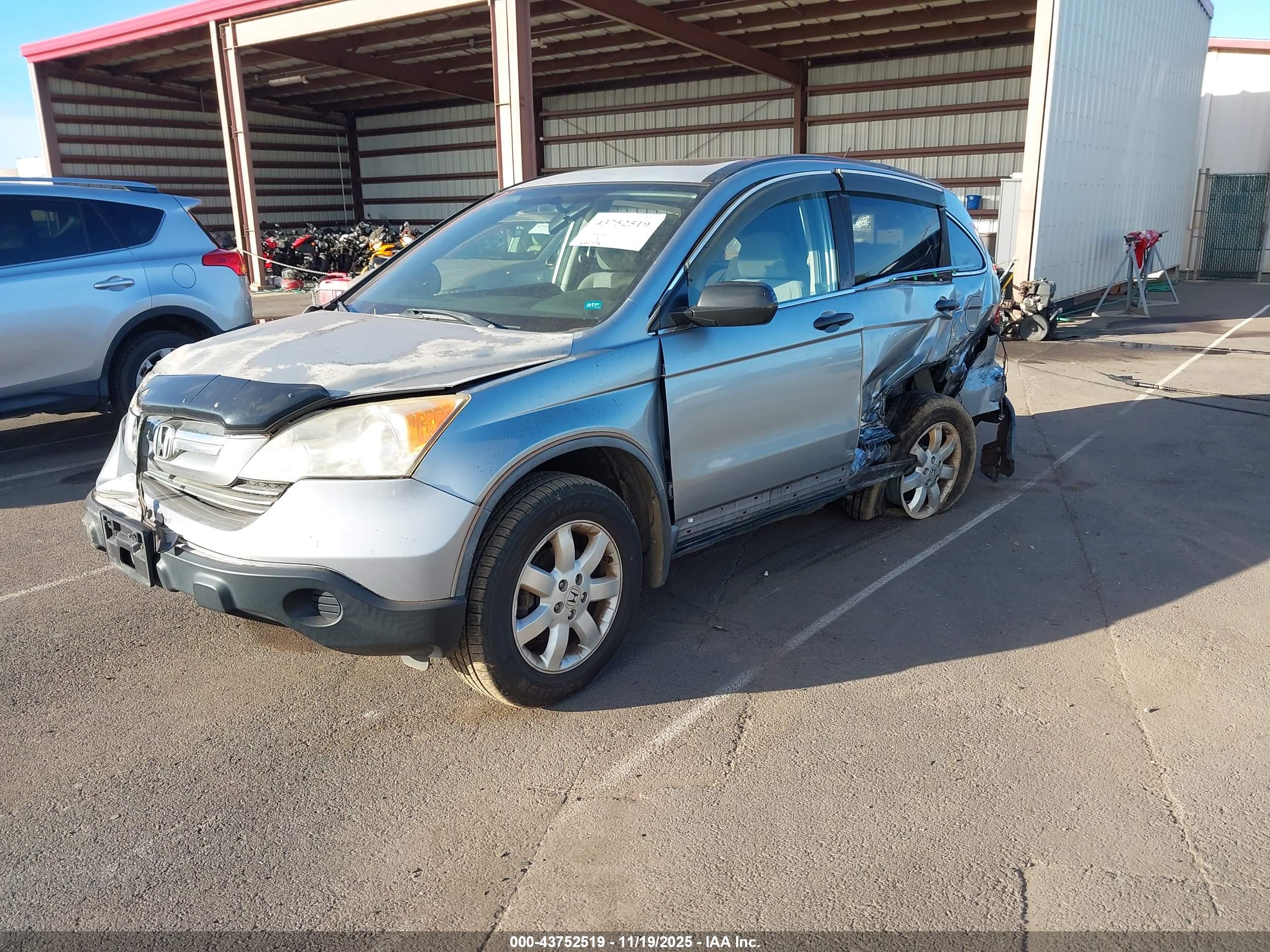 HONDA CR-V image 2
