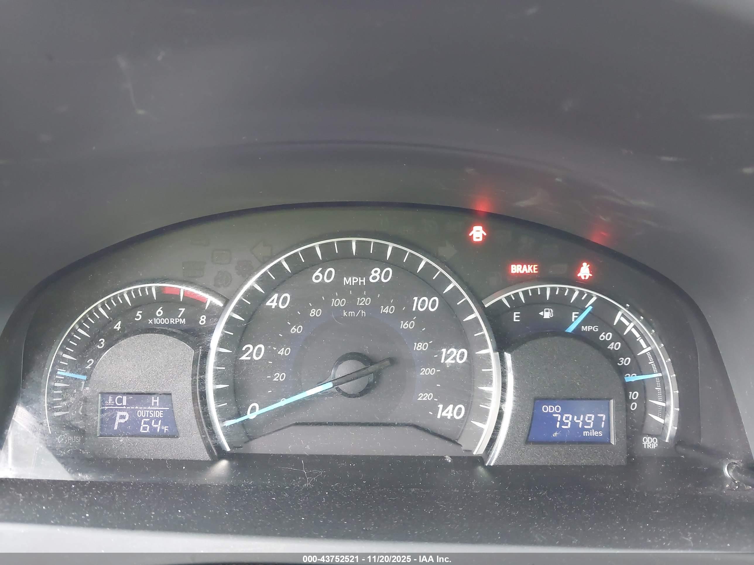 TOYOTA CAMRY image 7