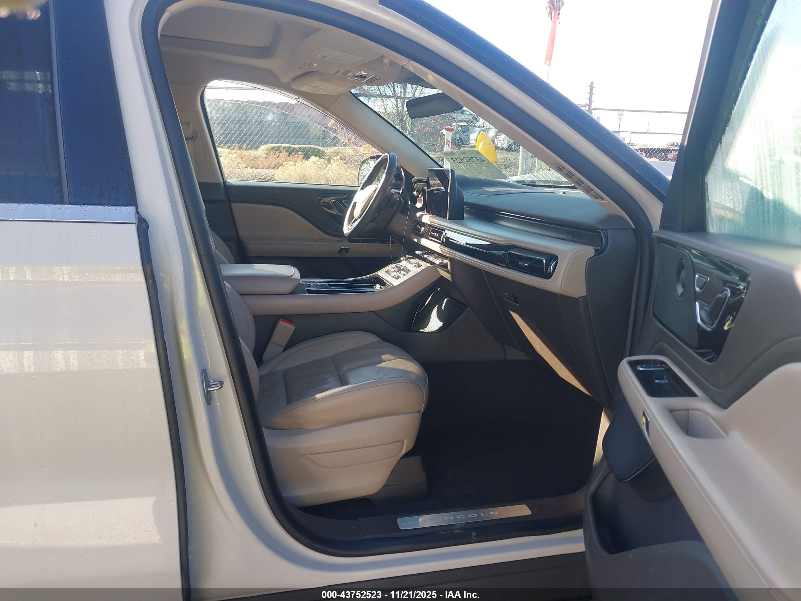 LINCOLN AVIATOR image 5