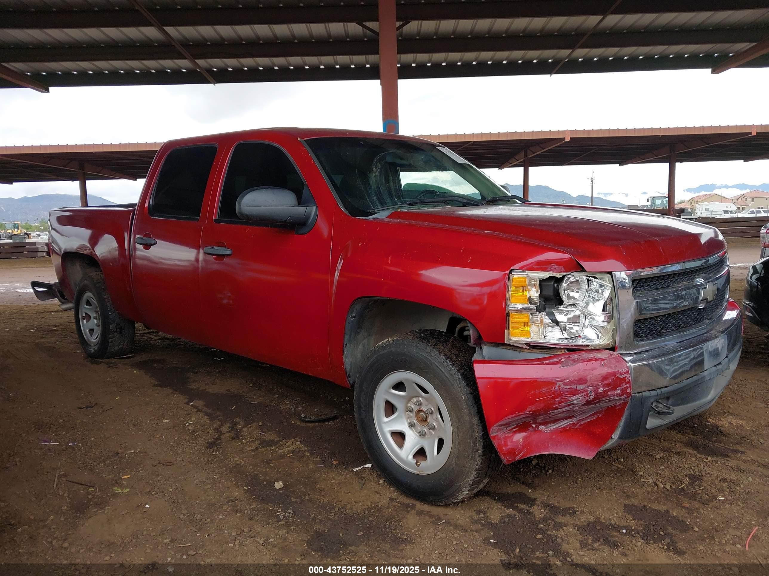 CHEVROLET SILVERADO image 6