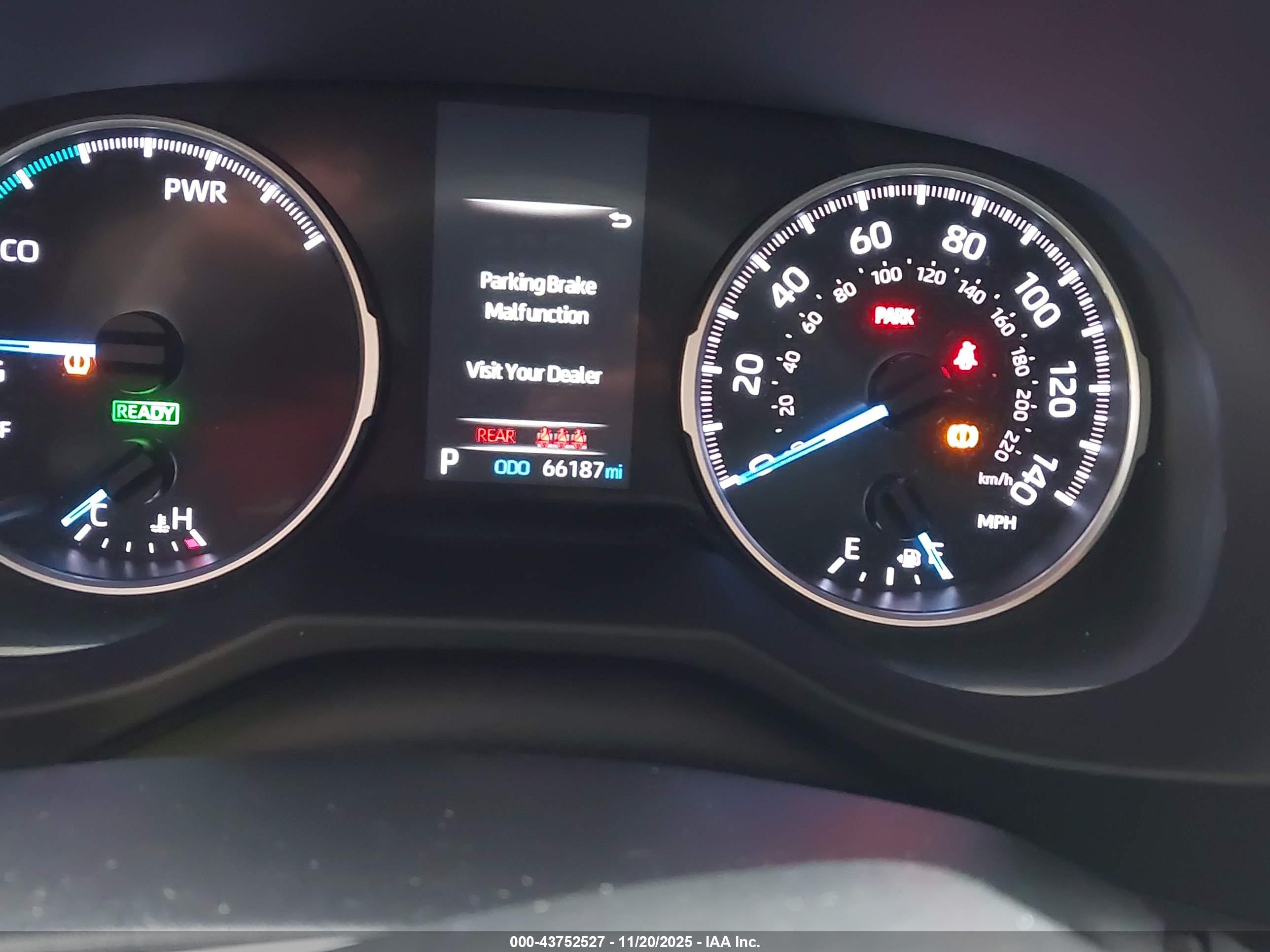 TOYOTA RAV4 image 7