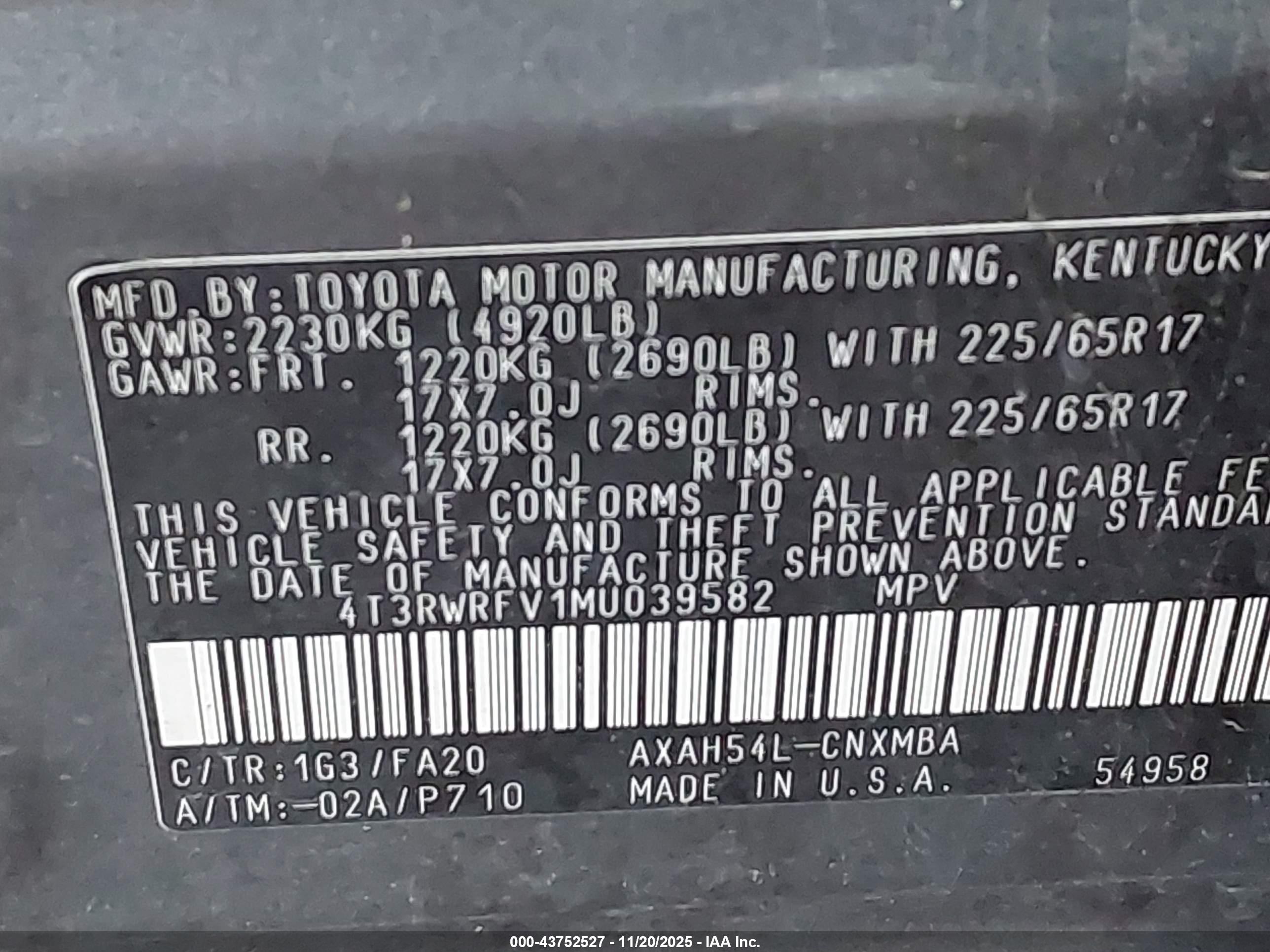 TOYOTA RAV4 image 9