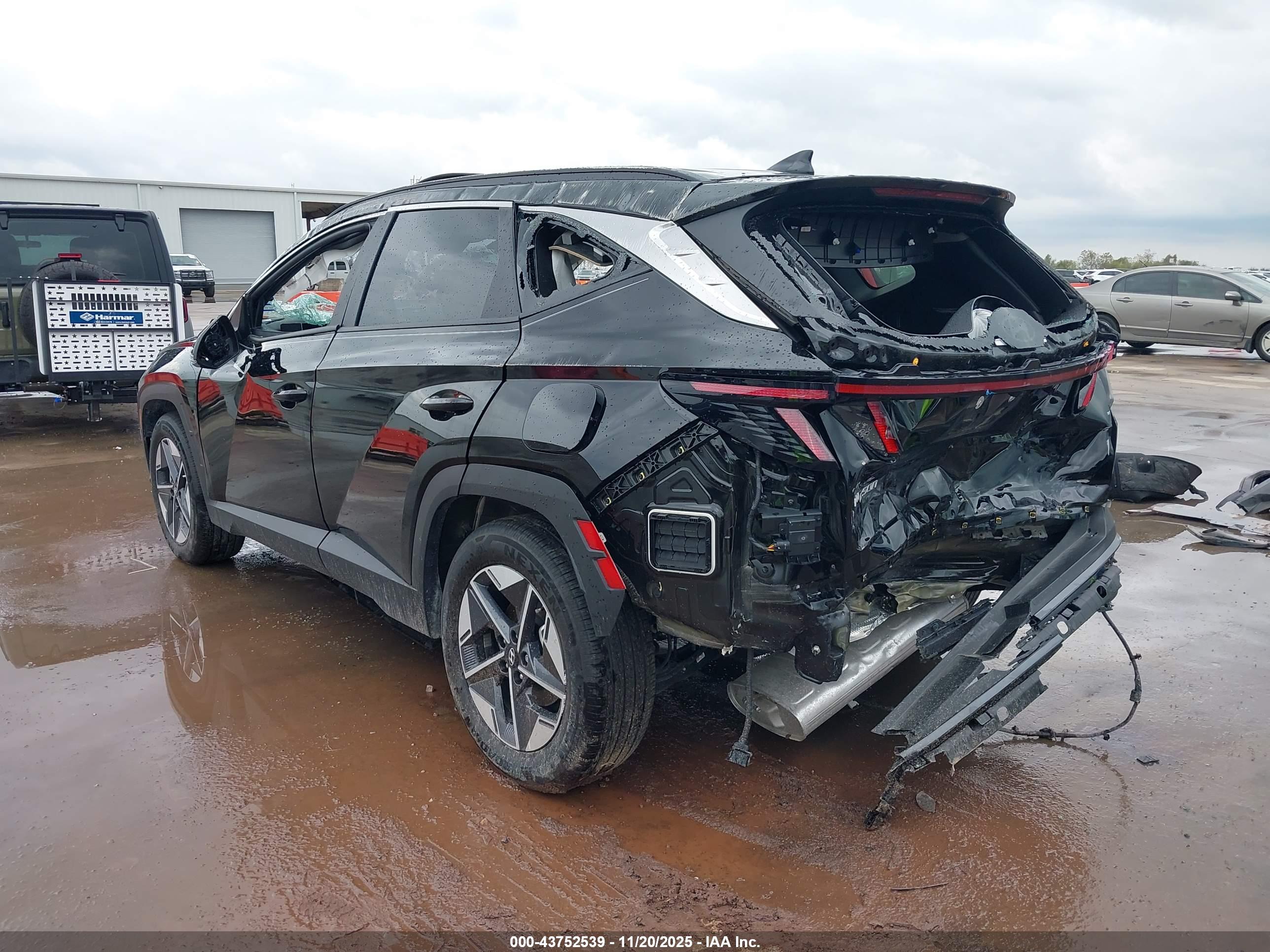HYUNDAI TUCSON image 6