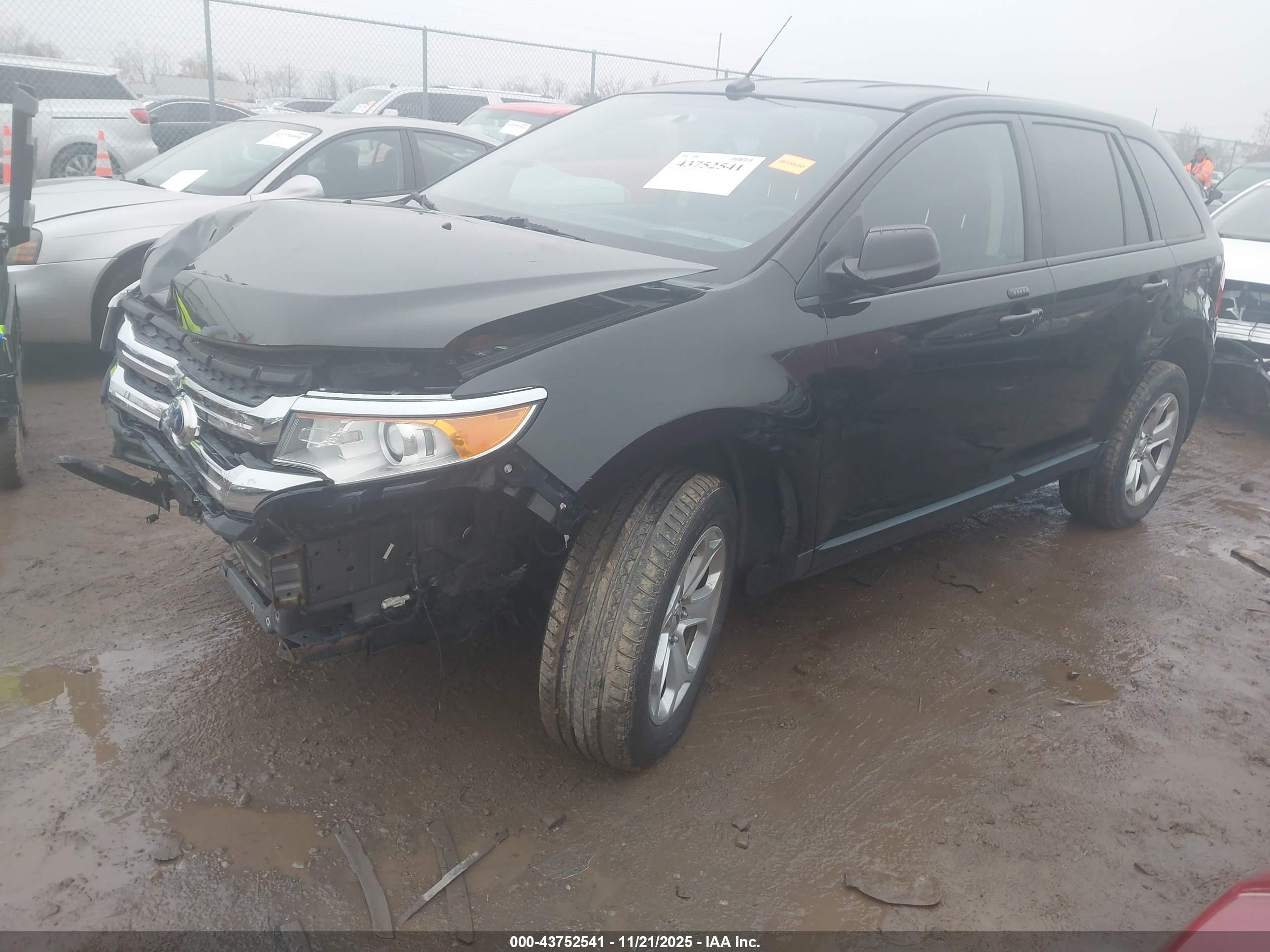 FORD EDGE image 2