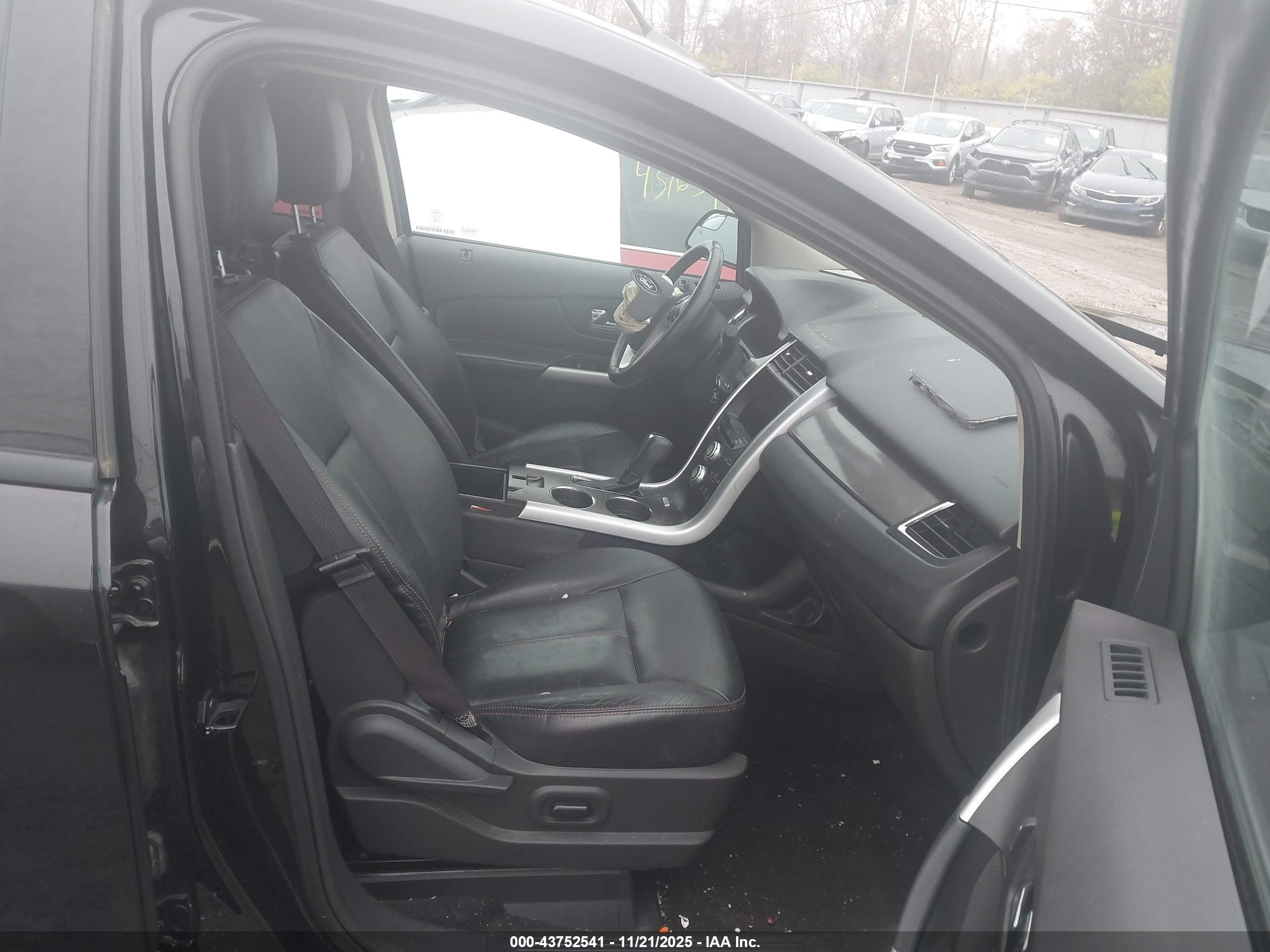 FORD EDGE image 5