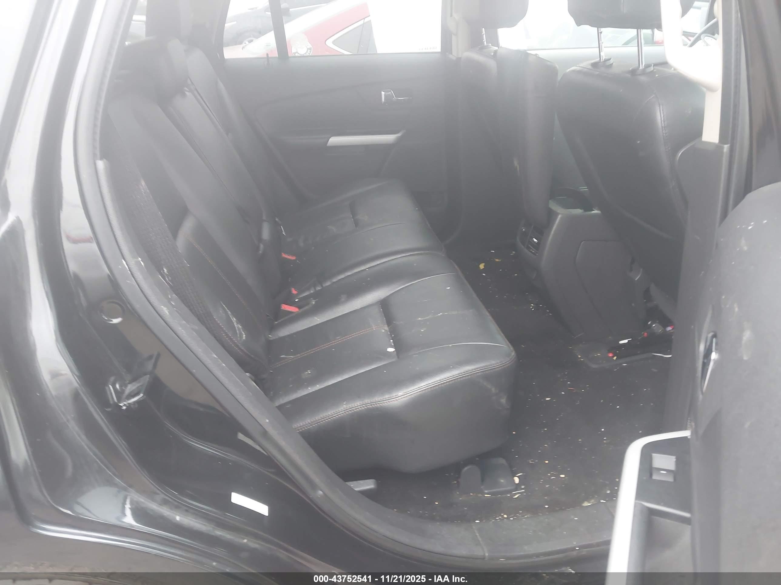 FORD EDGE image 8