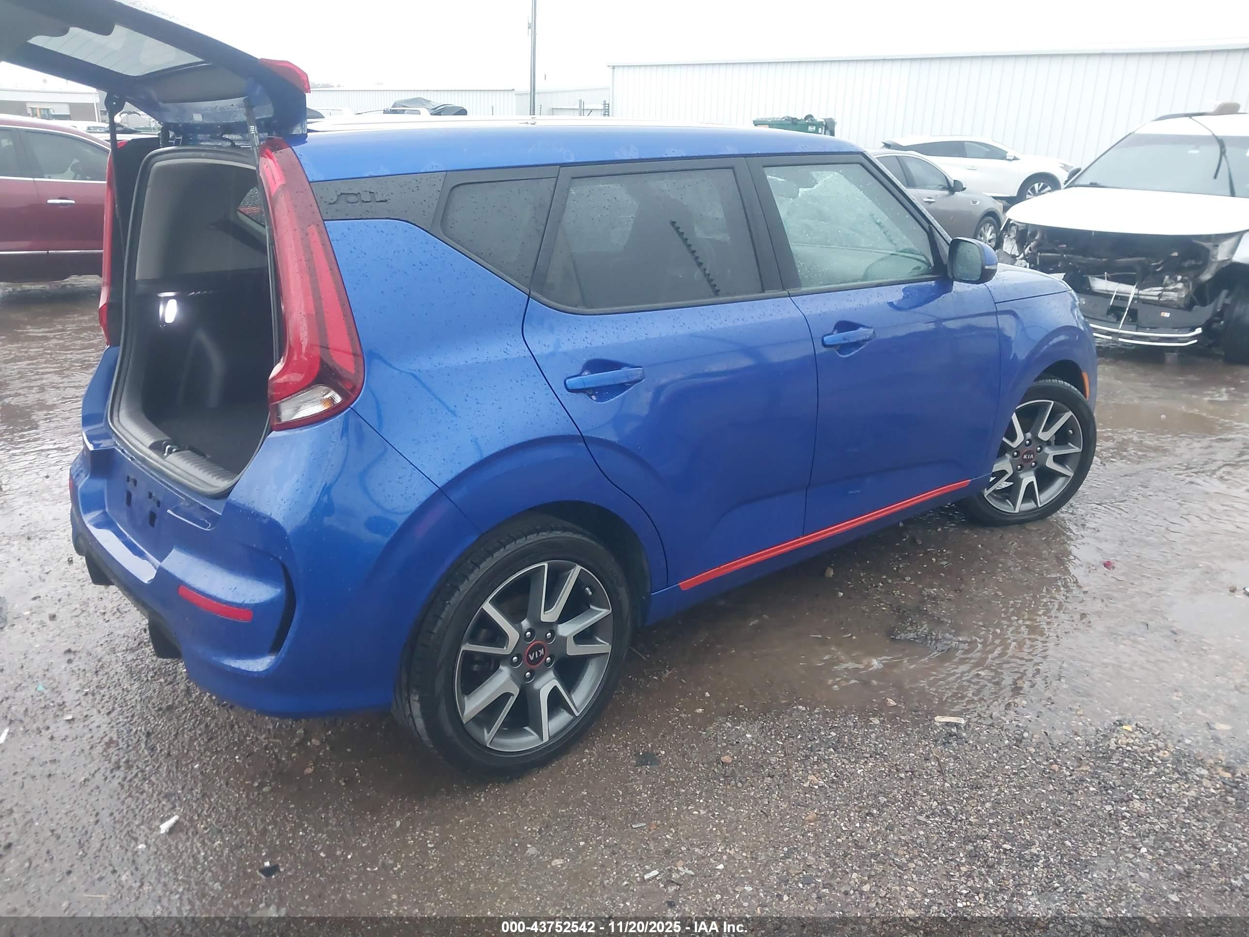 KIA SOUL image 4
