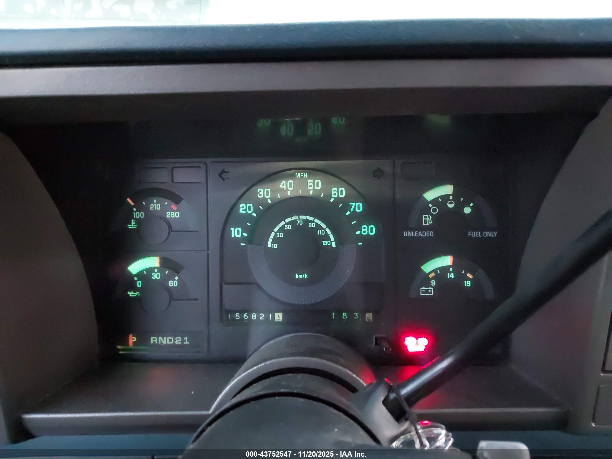 CHEVROLET GMT-400 image 7