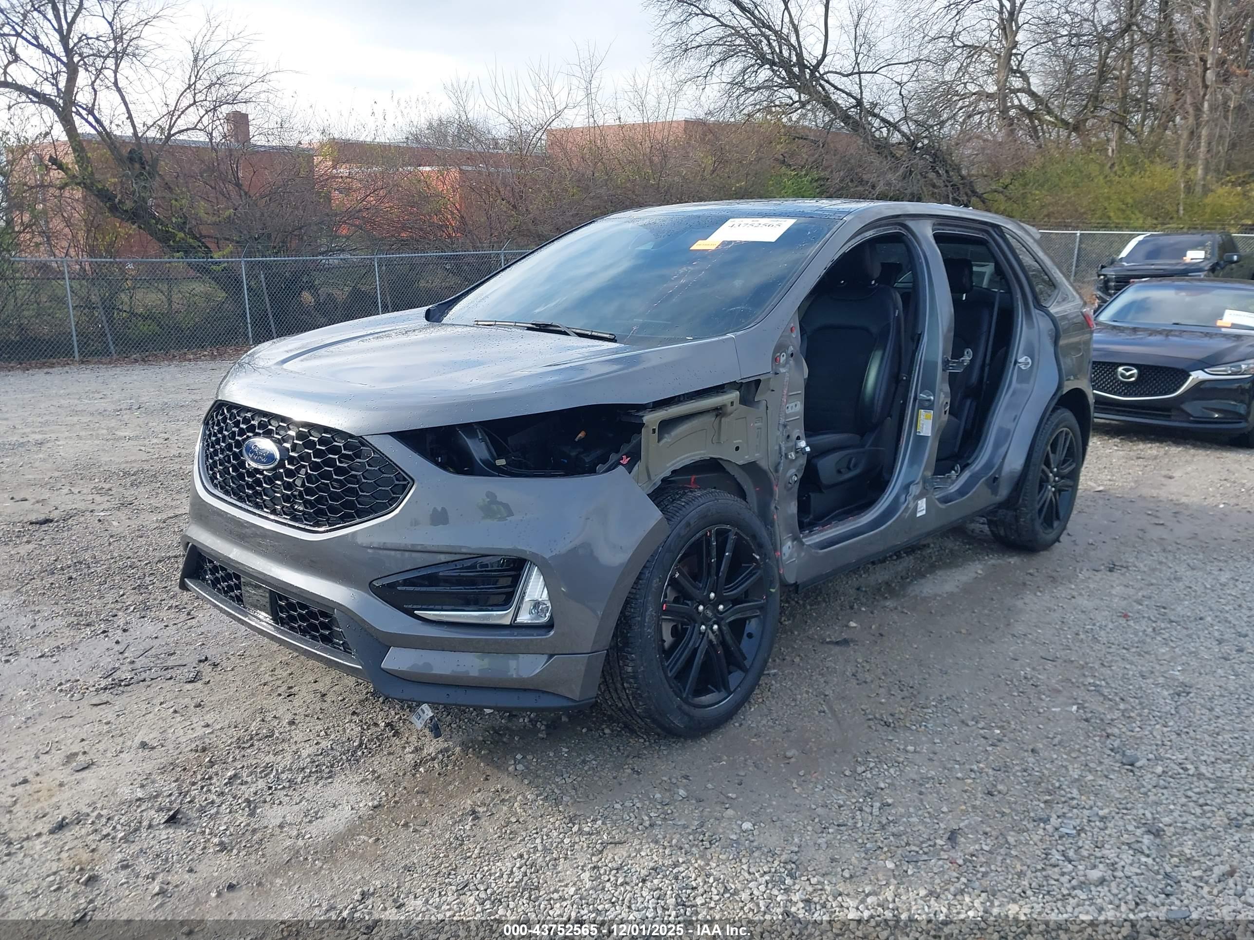 FORD EDGE image 2
