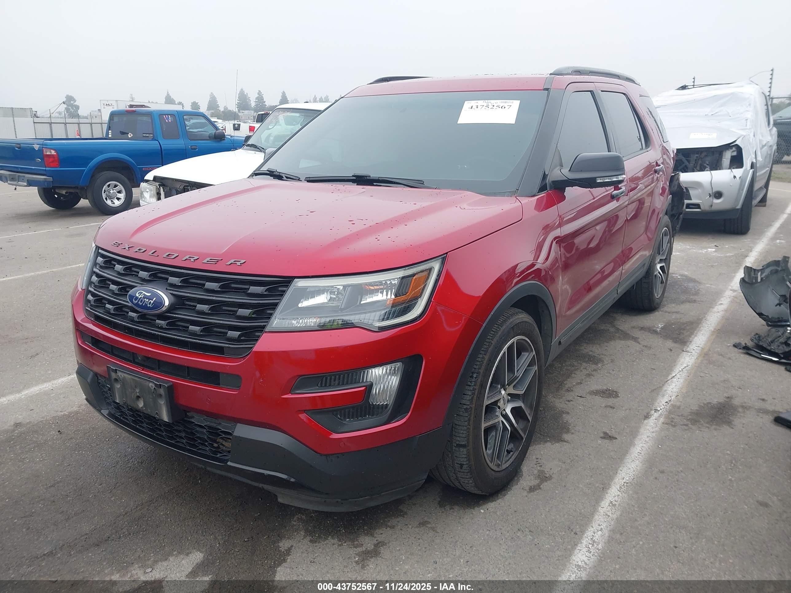FORD EXPLORER image 2