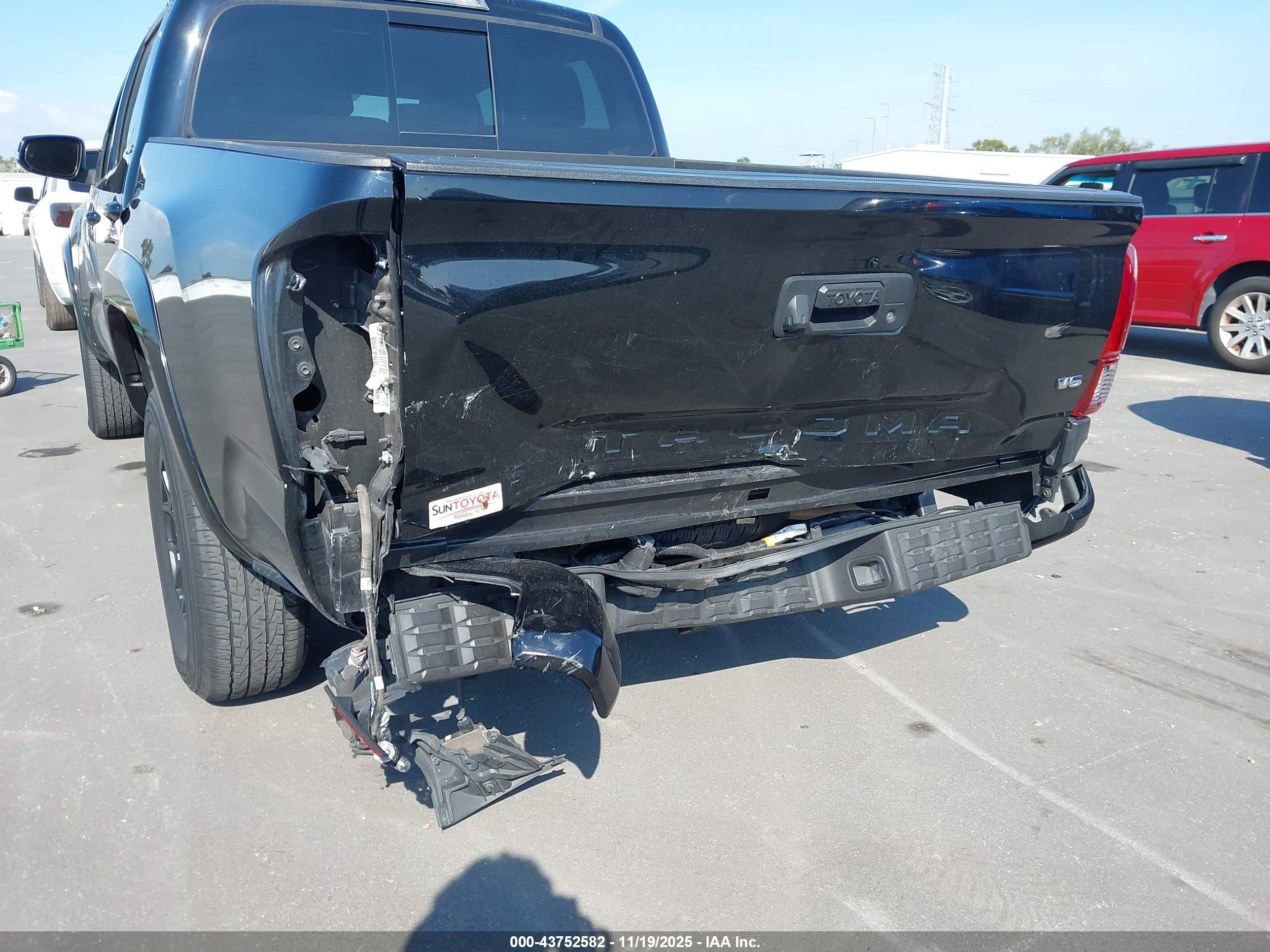 TOYOTA TACOMA image 6