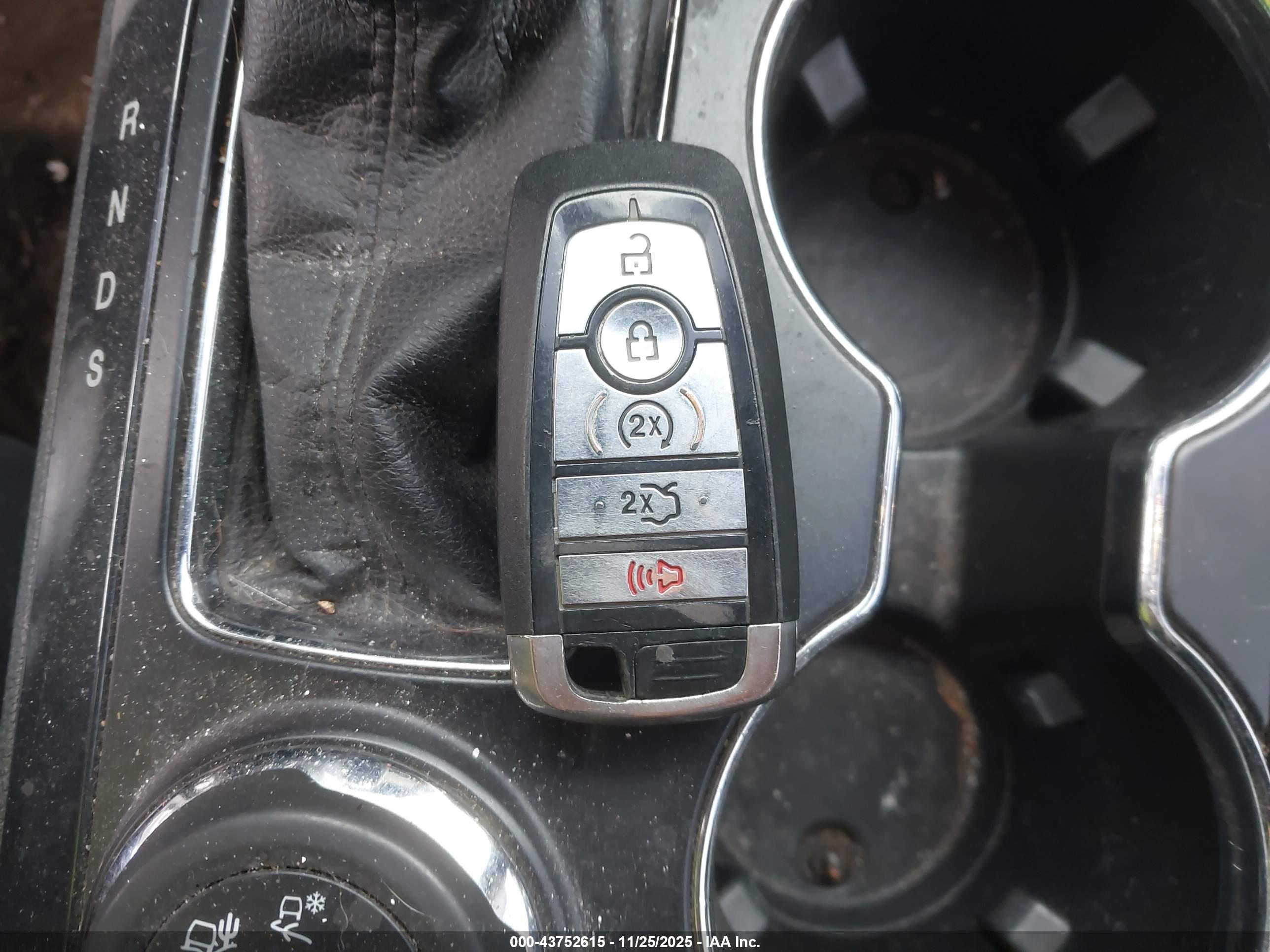 FORD EXPLORER image 11