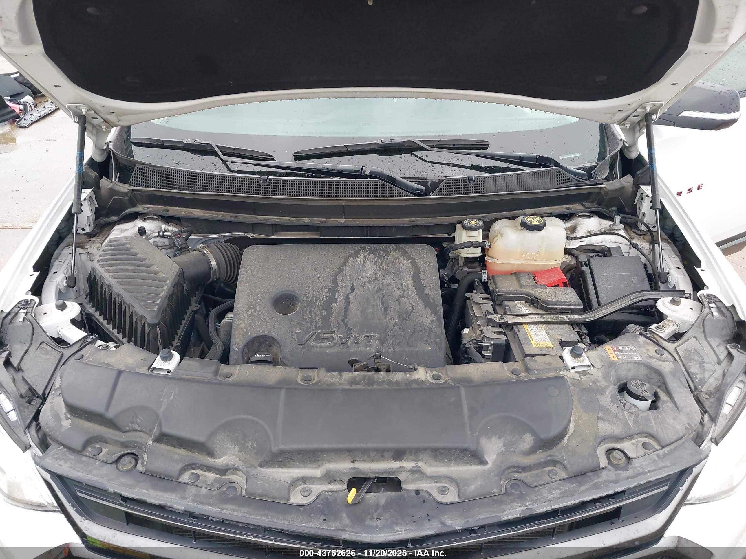 CHEVROLET TRAVERSE image 10