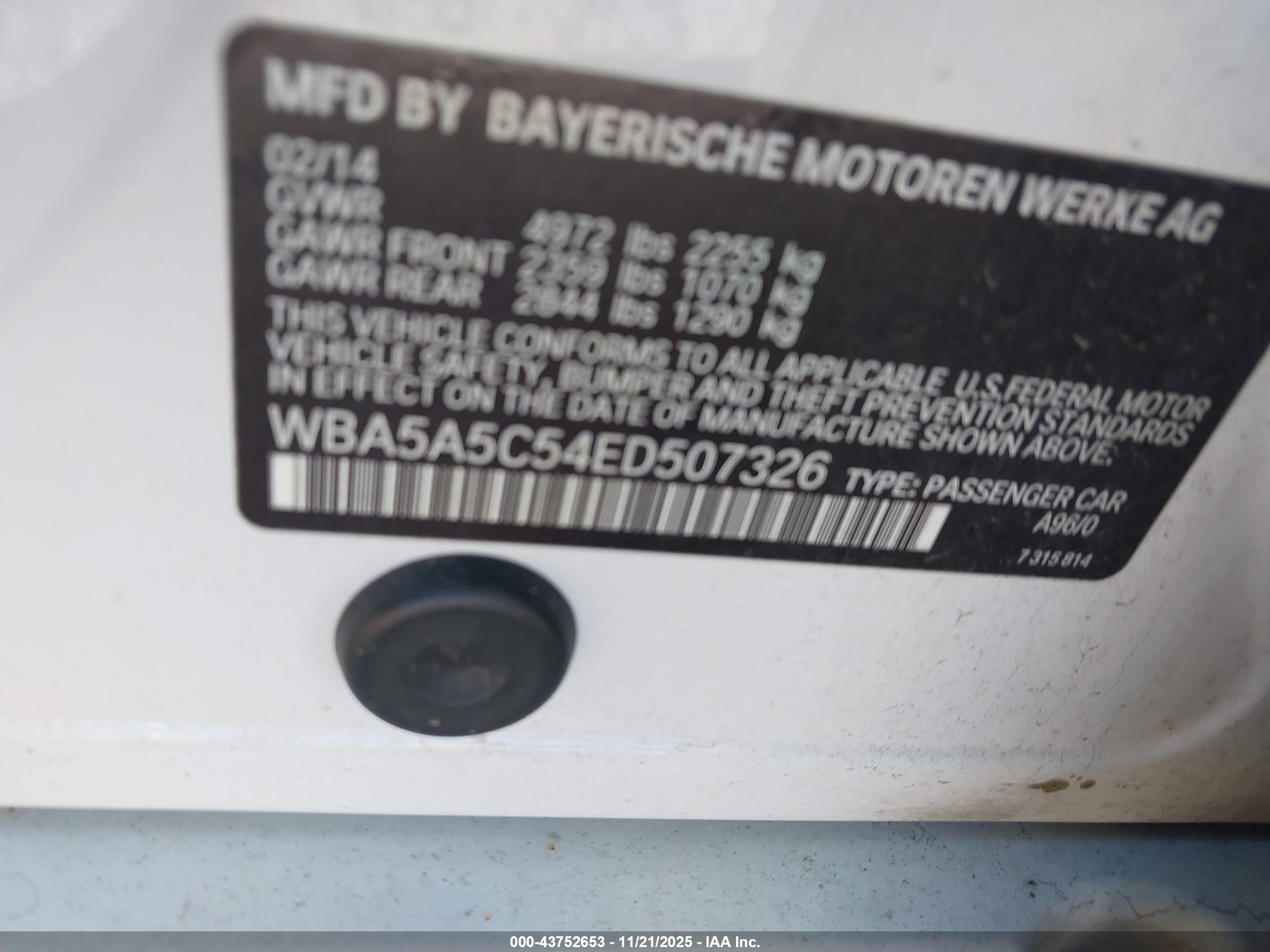 BMW 528I image 9
