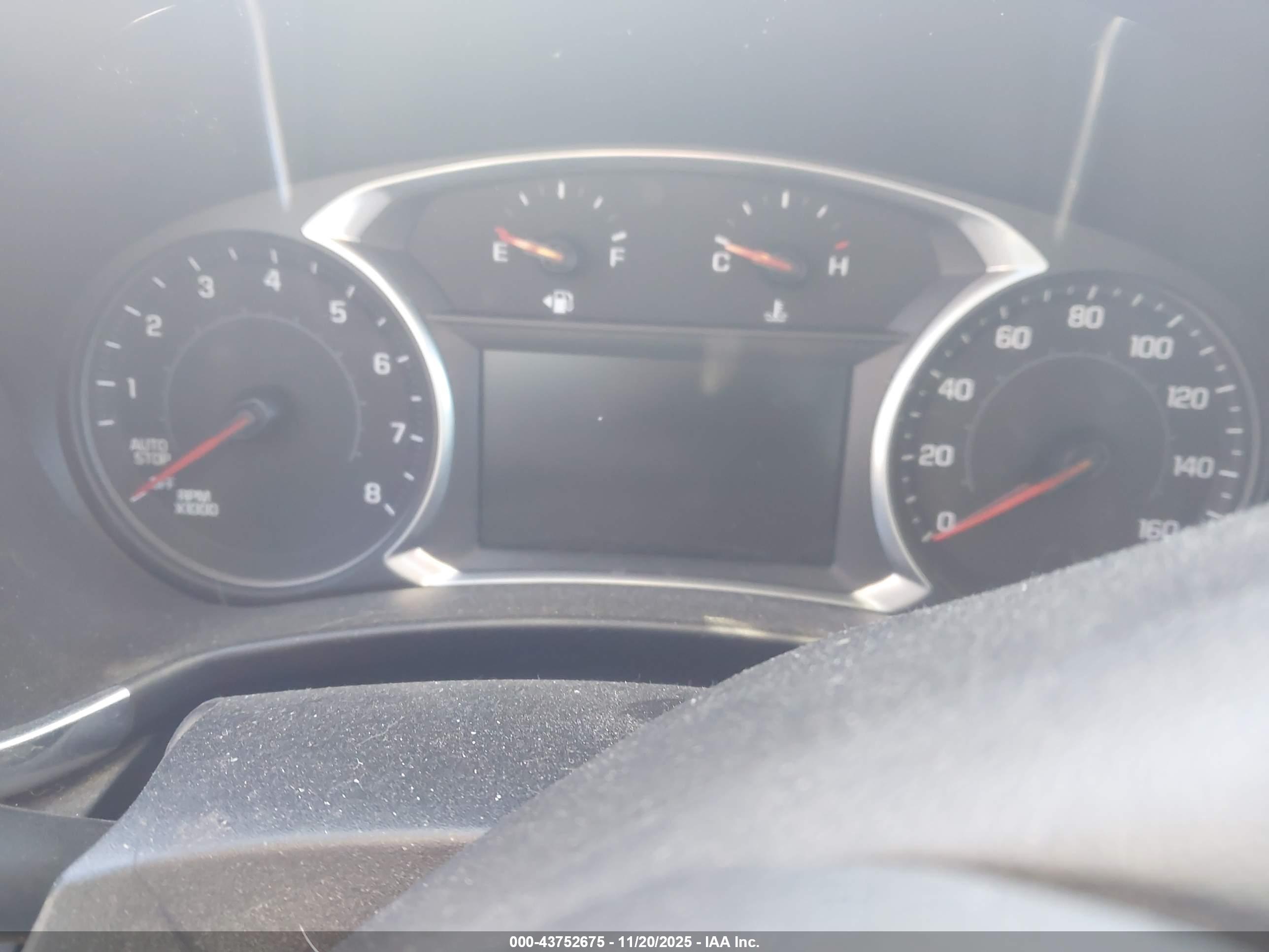 CHEVROLET EQUINOX image 7