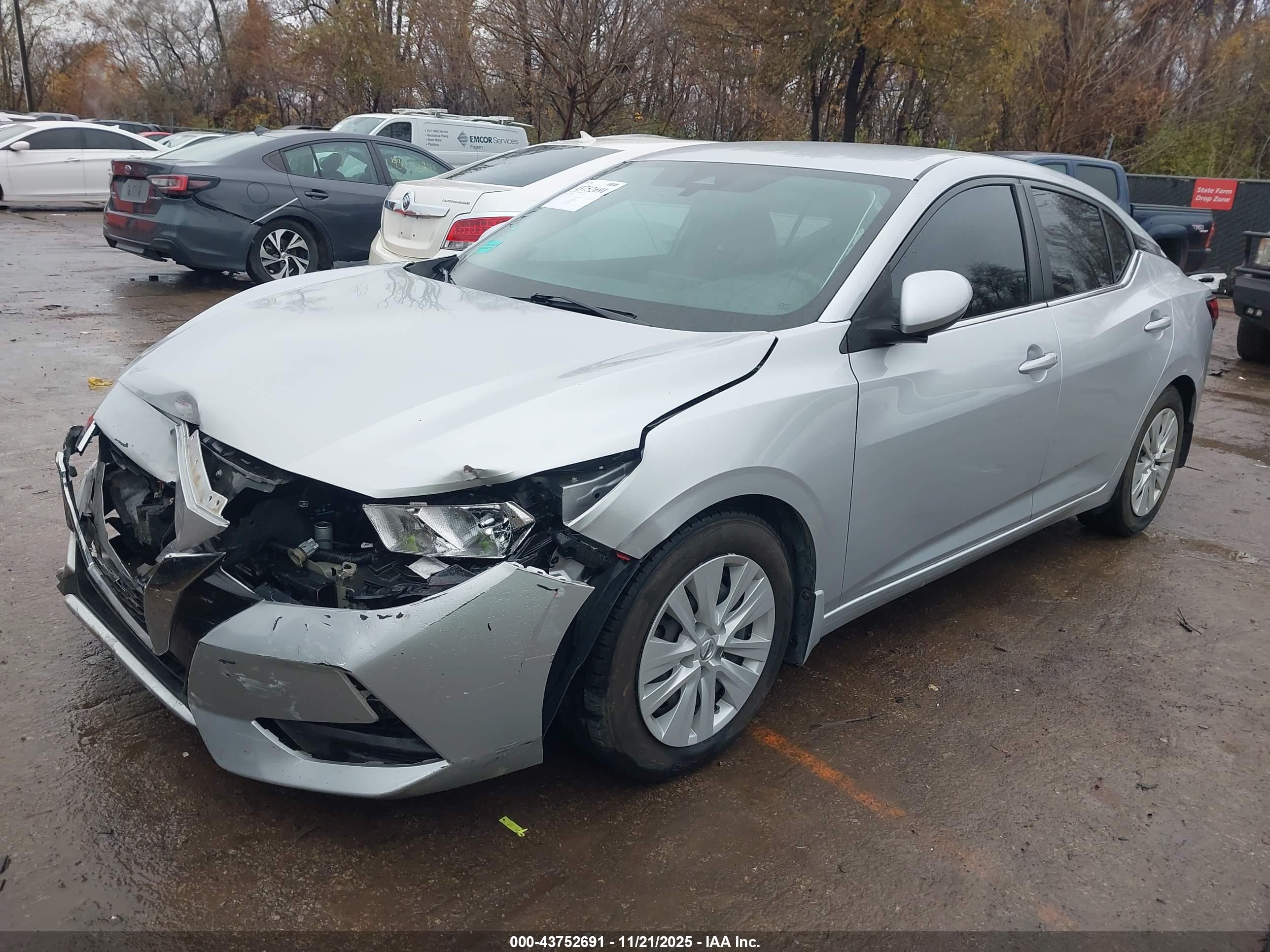 NISSAN SENTRA image 2