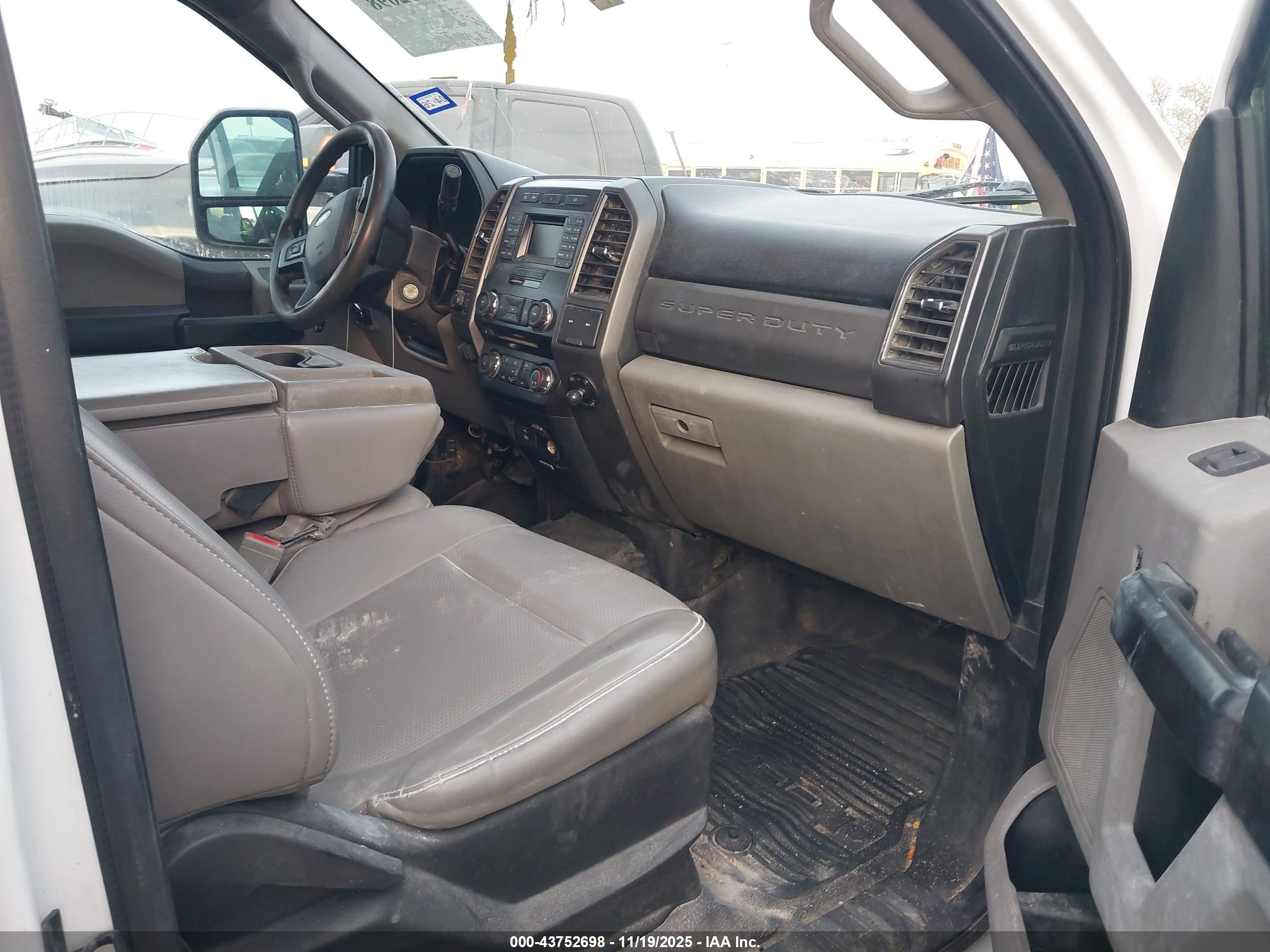 FORD F-350 image 5