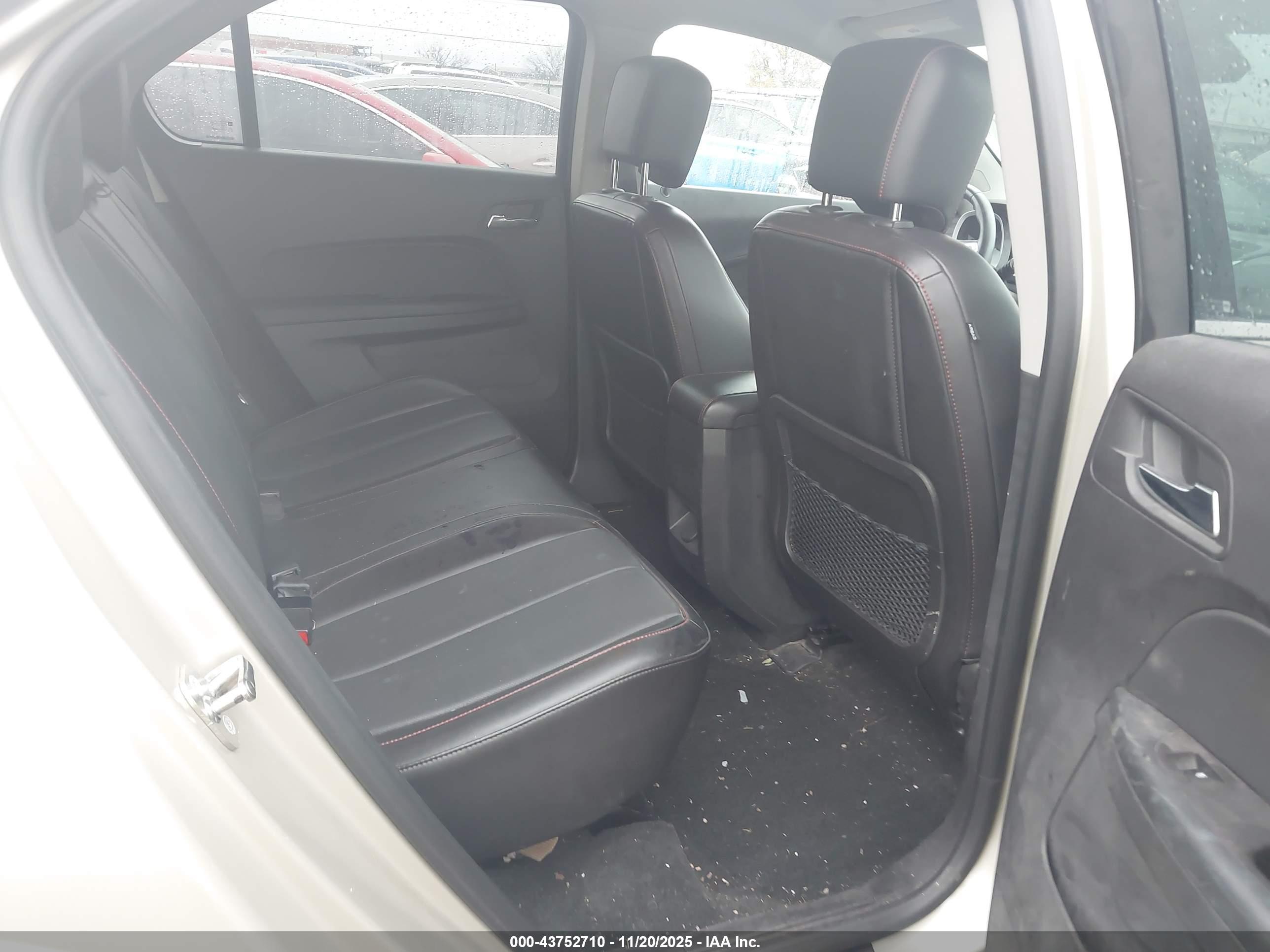 CHEVROLET EQUINOX image 8