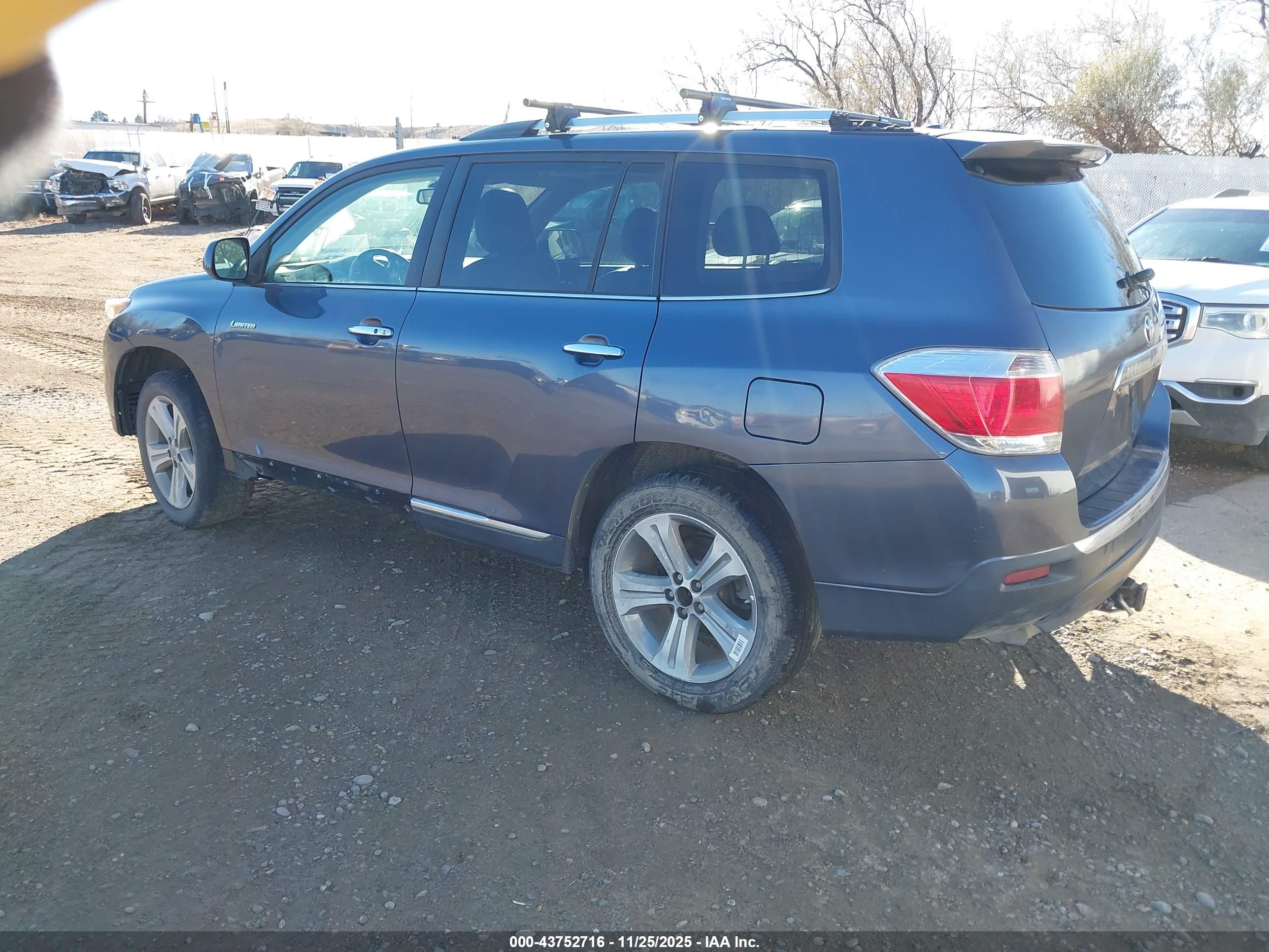 TOYOTA HIGHLANDER image 3
