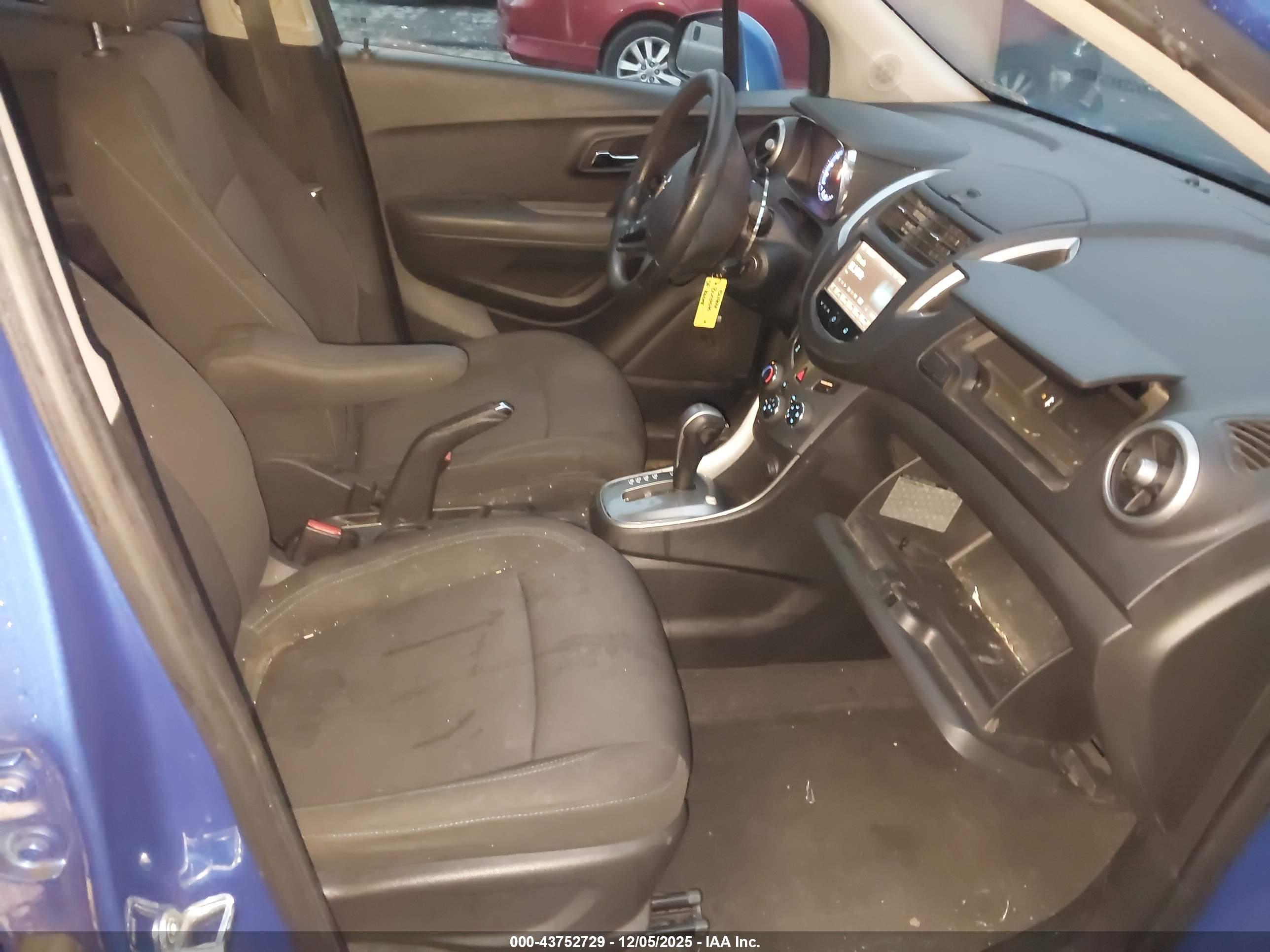 CHEVROLET TRAX image 5