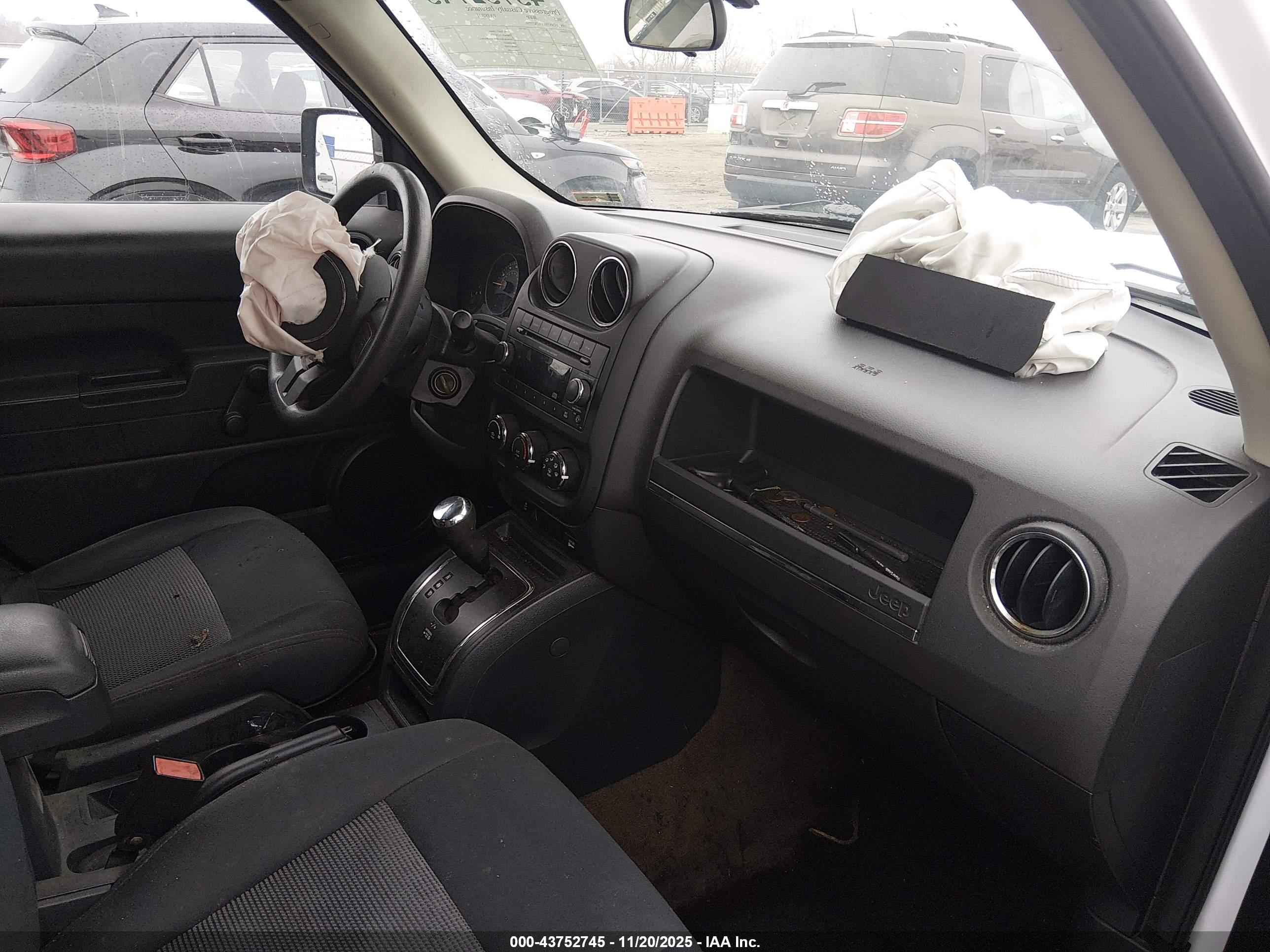 JEEP PATRIOT image 5