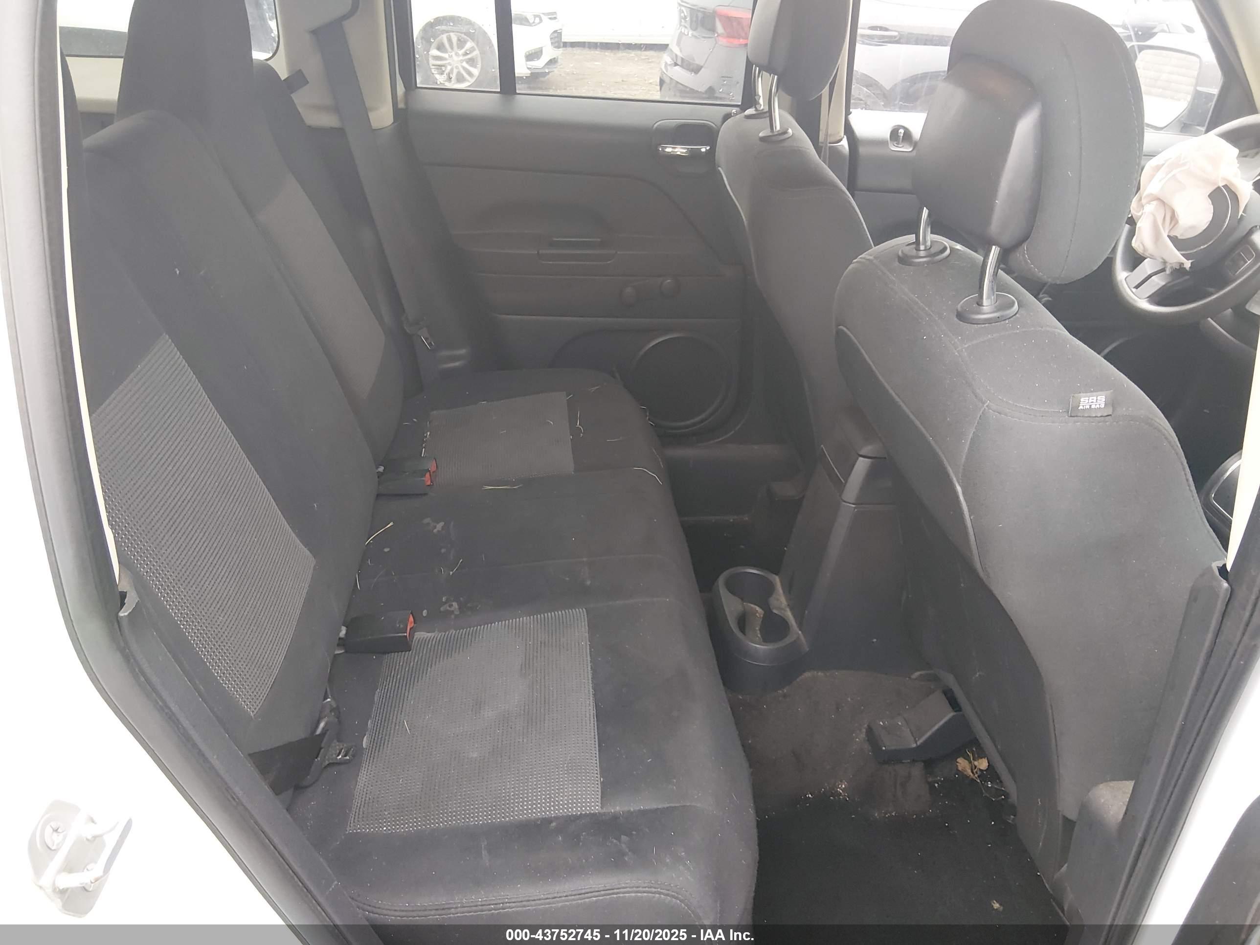 JEEP PATRIOT image 8
