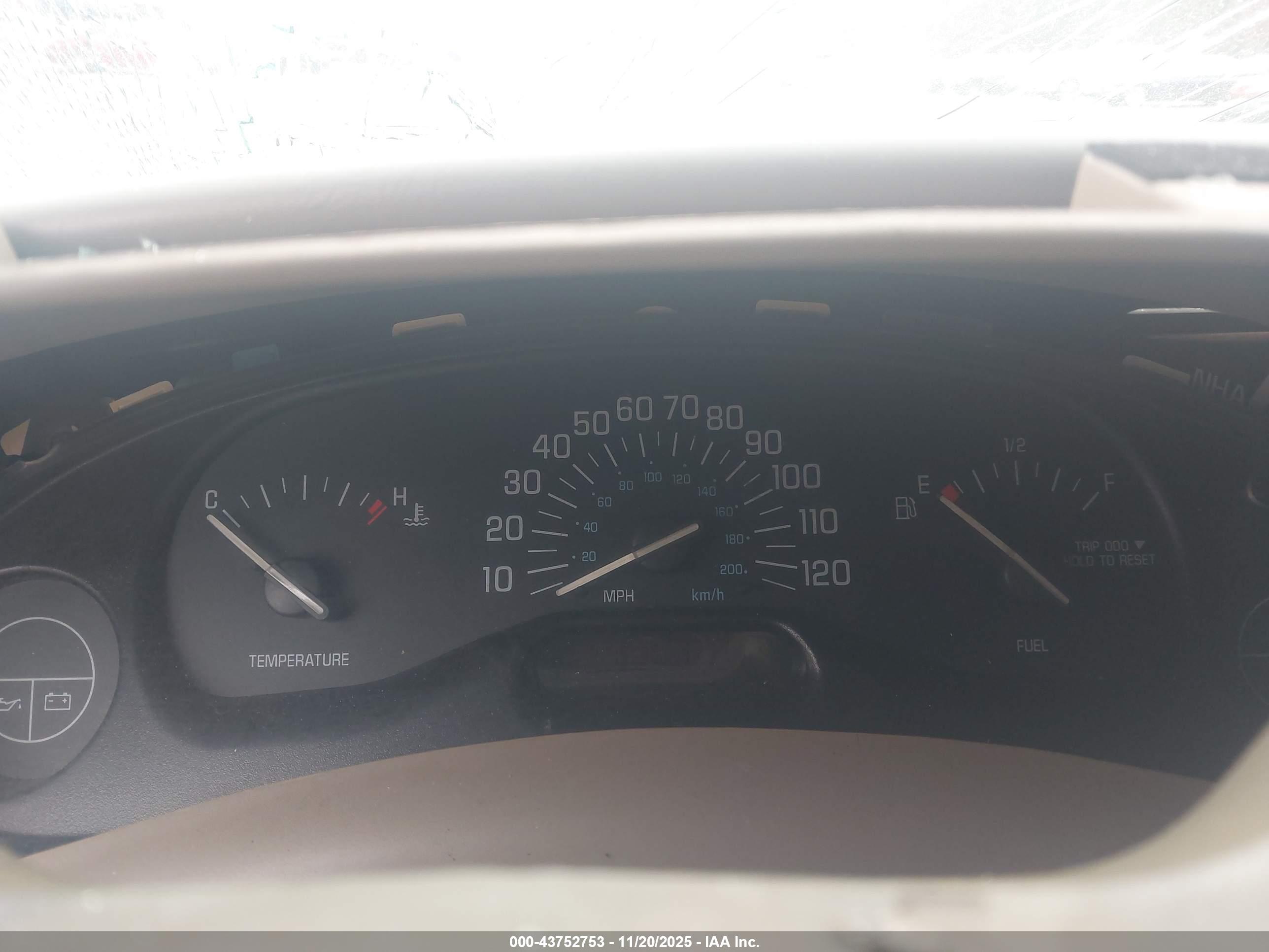 BUICK CENTURY image 7