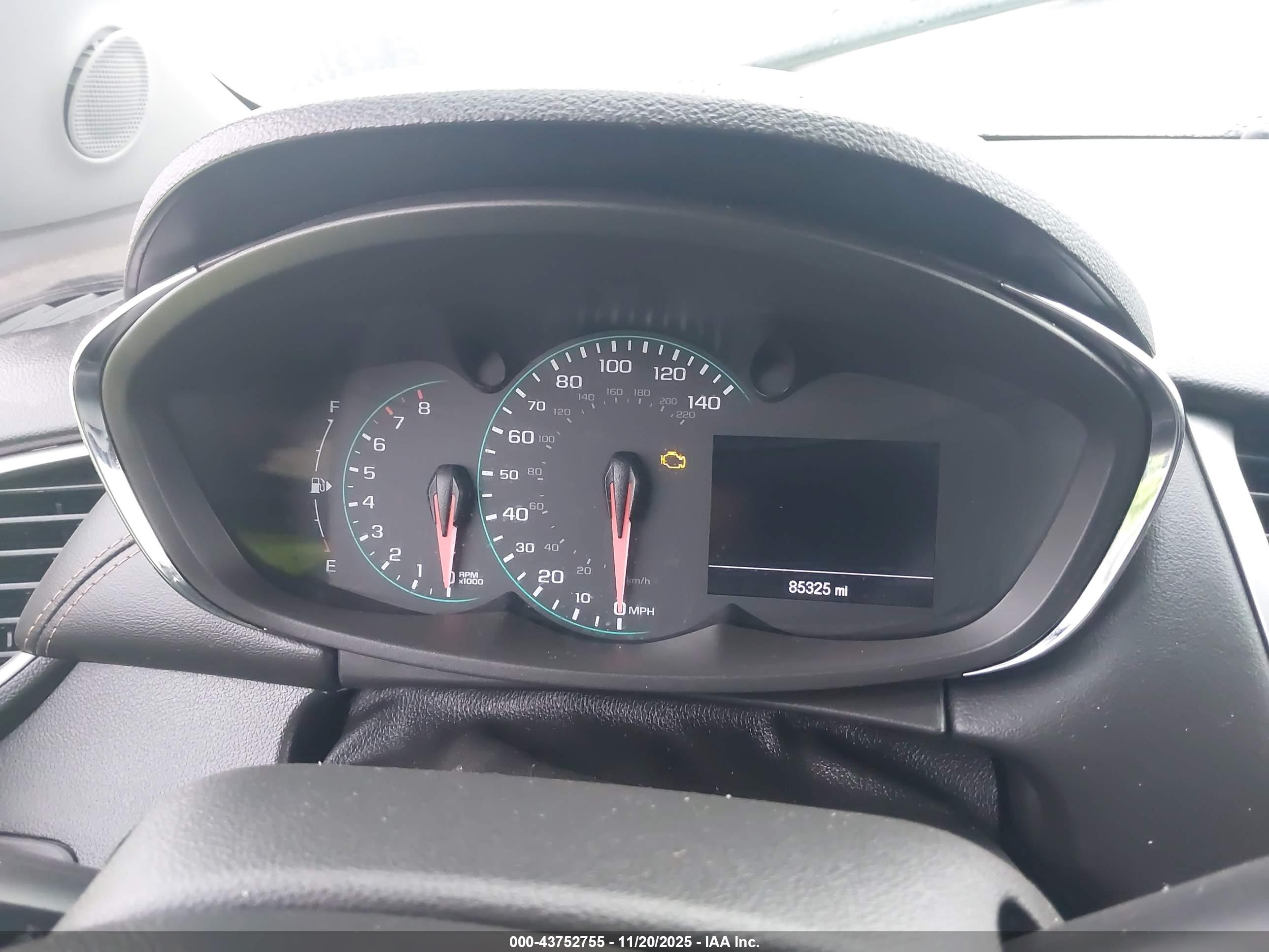 CHEVROLET TRAX image 7
