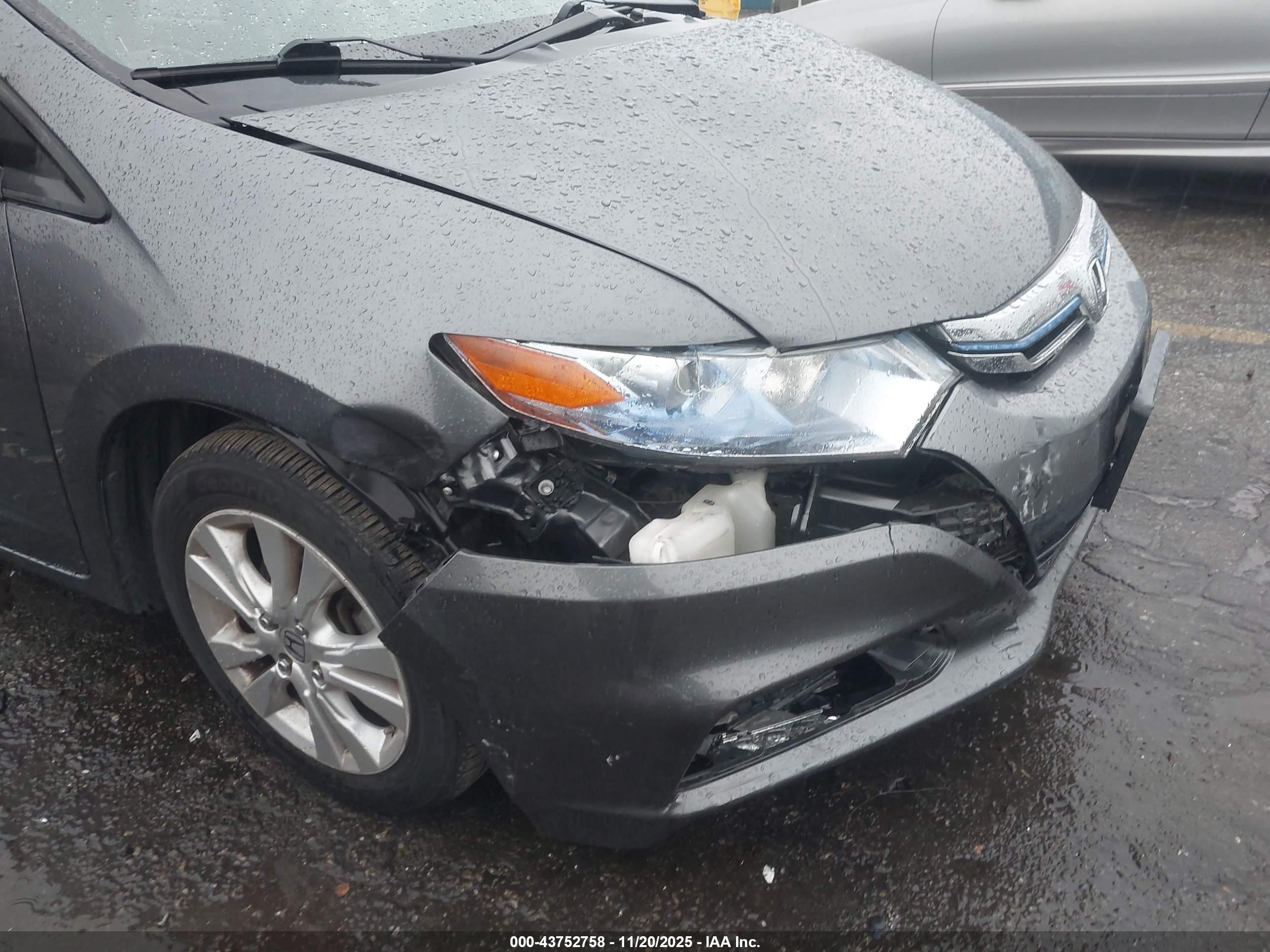 HONDA INSIGHT image 6