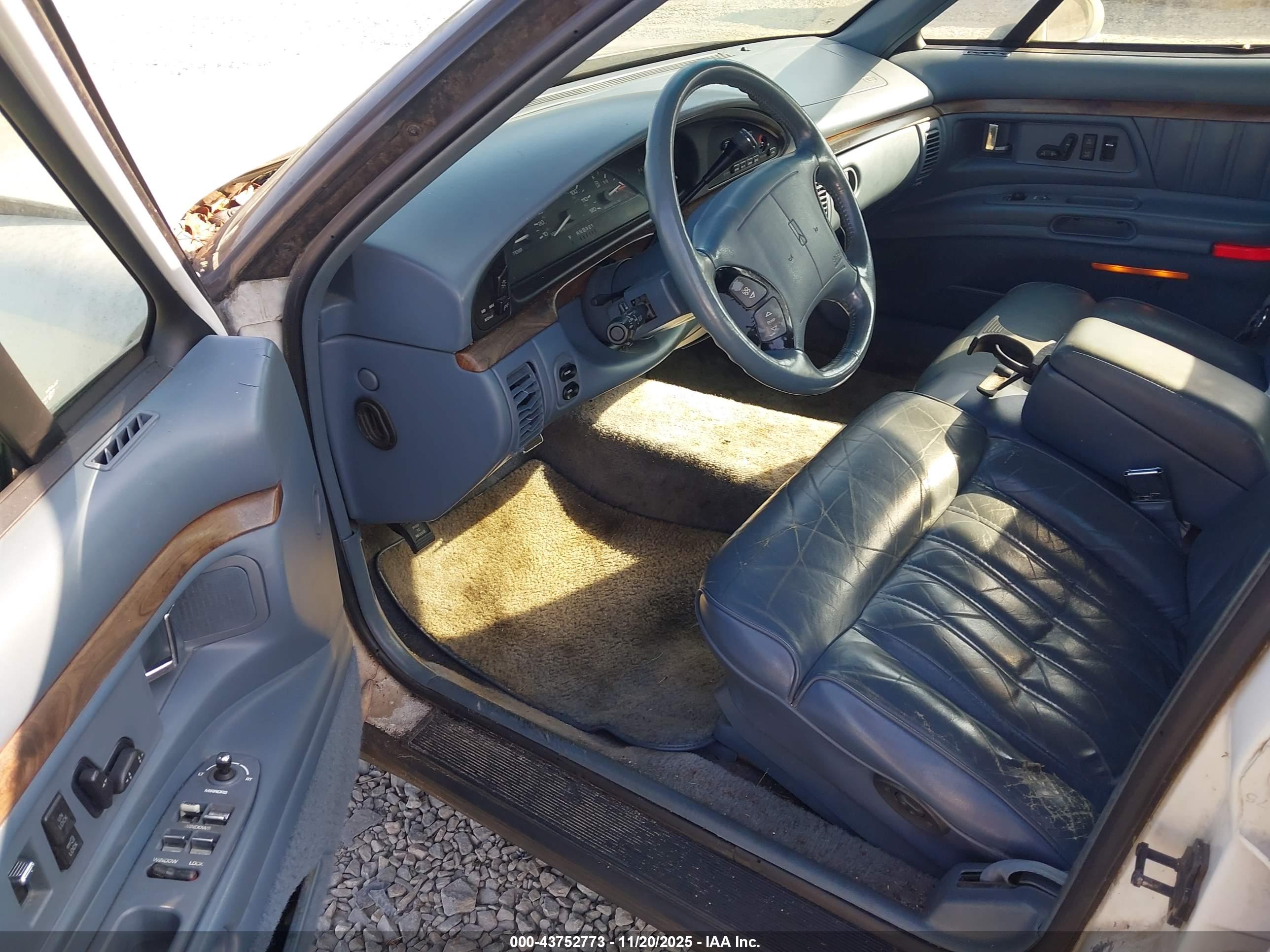 OLDSMOBILE 98 image 5