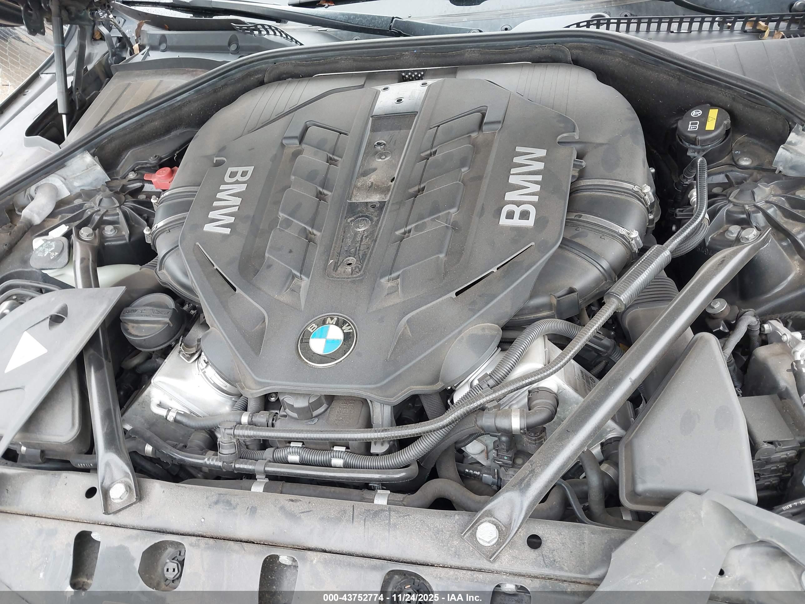 BMW 750LI image 10