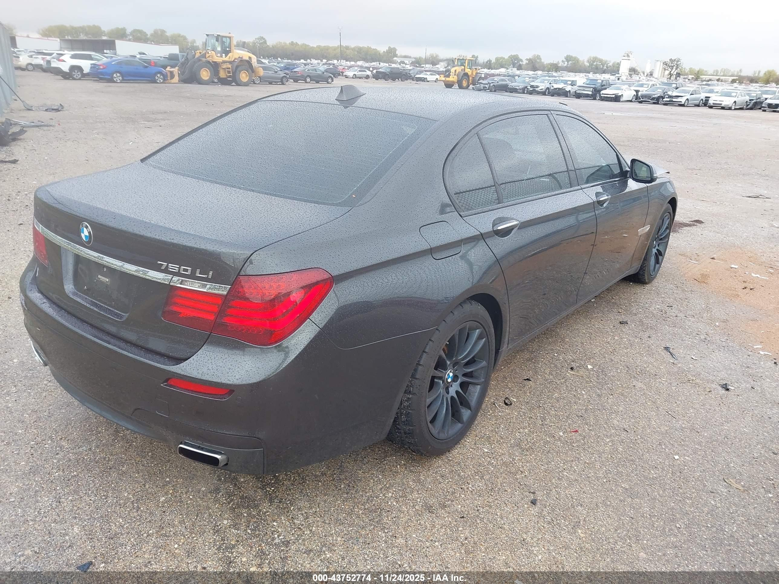 BMW 750LI image 4