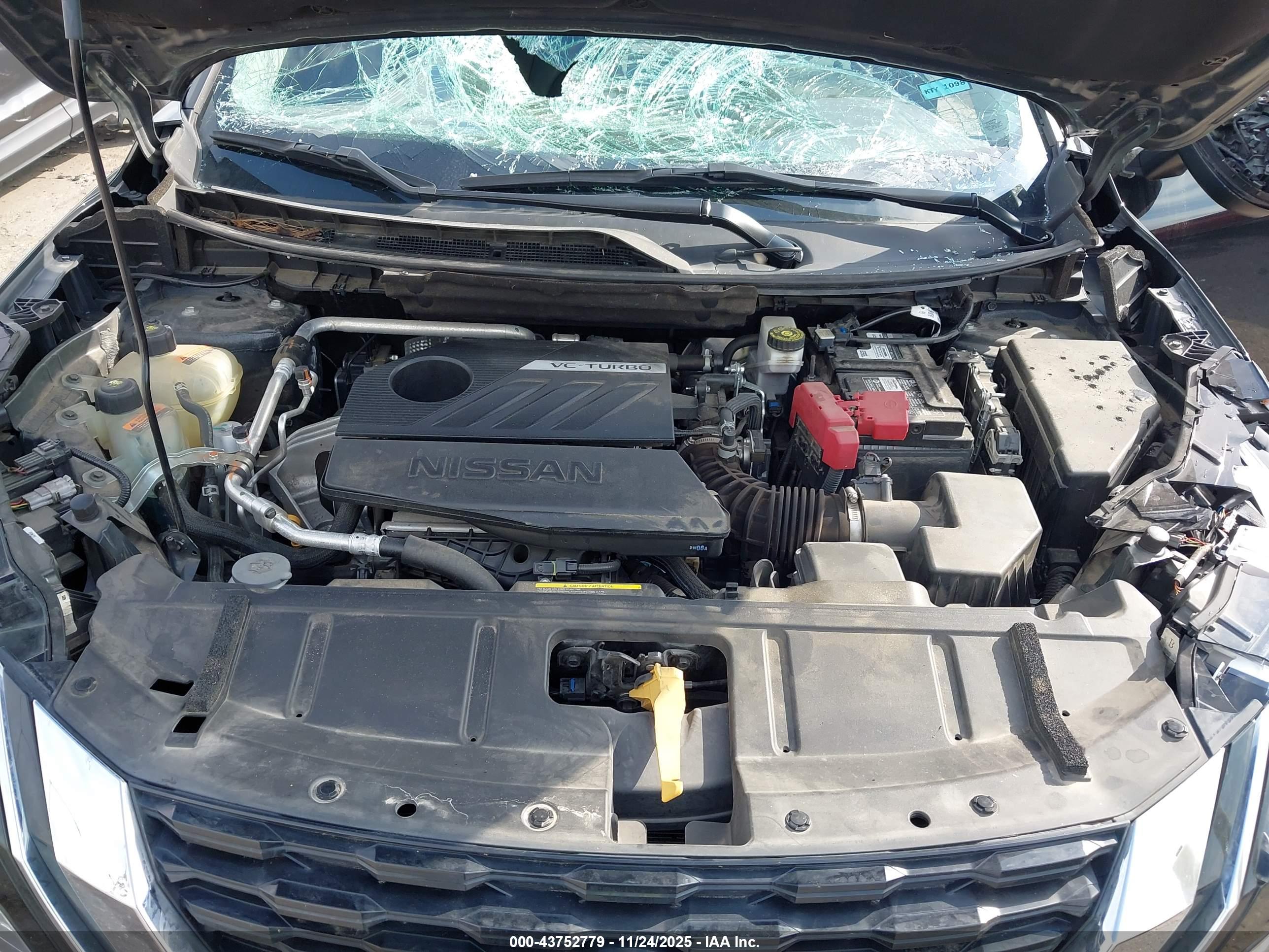 NISSAN ROGUE image 10