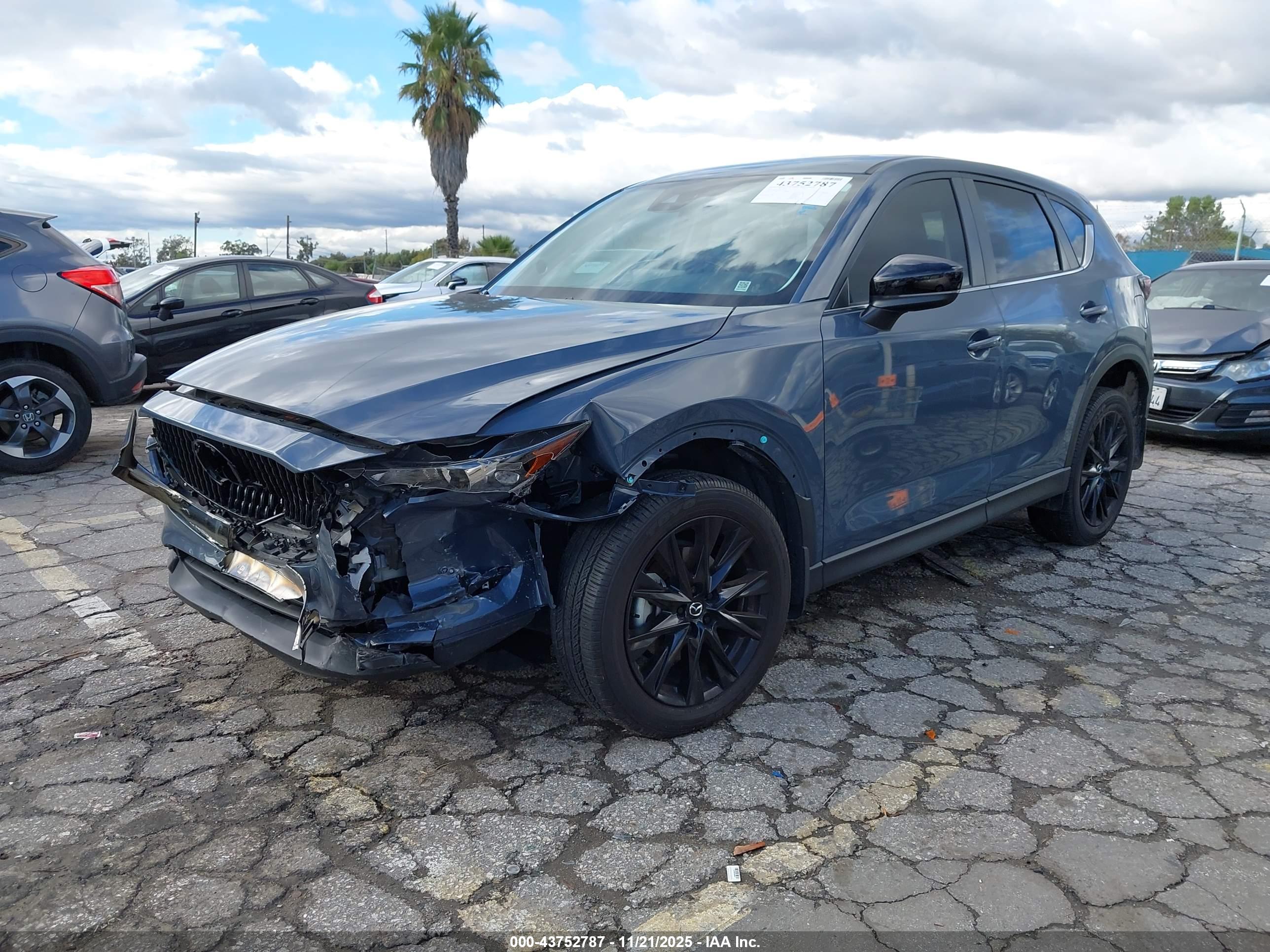 MAZDA CX-5 image 2
