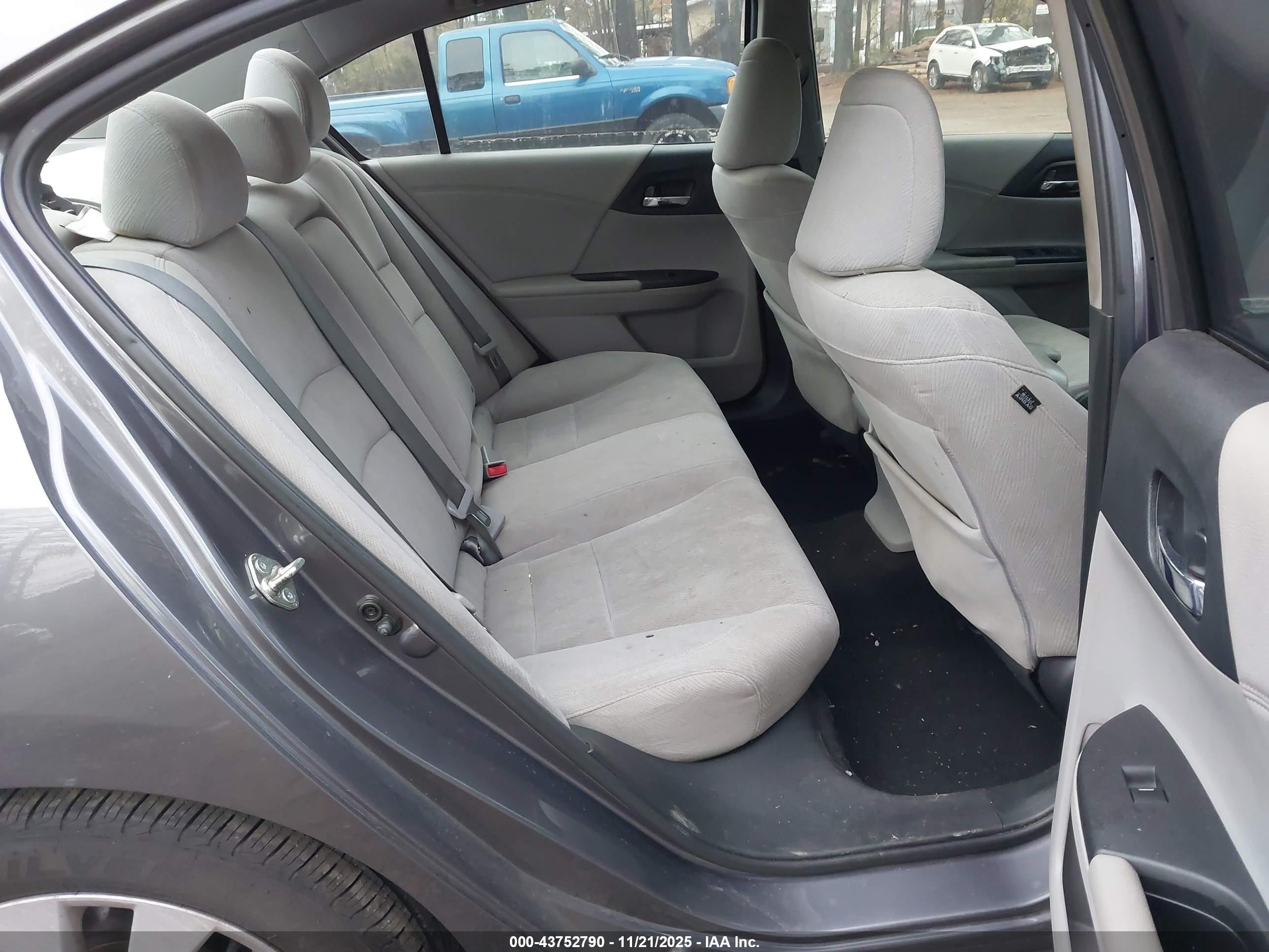 HONDA ACCORD image 8