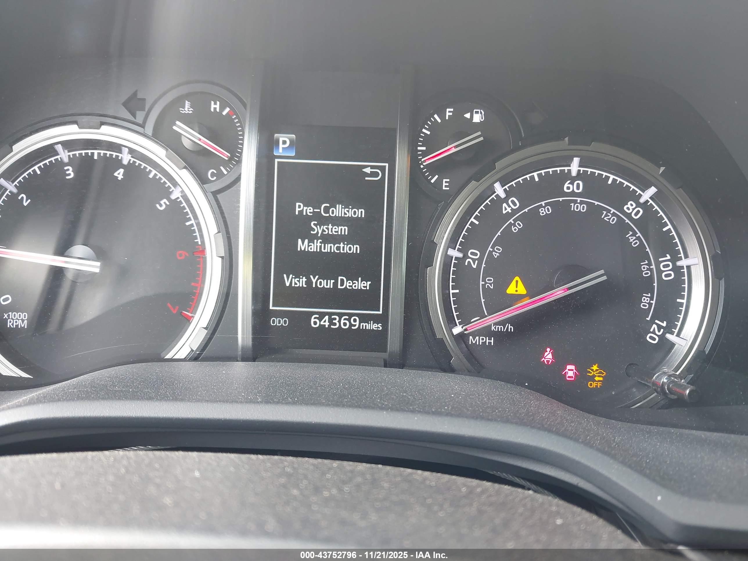 TOYOTA 4RUNNER image 7