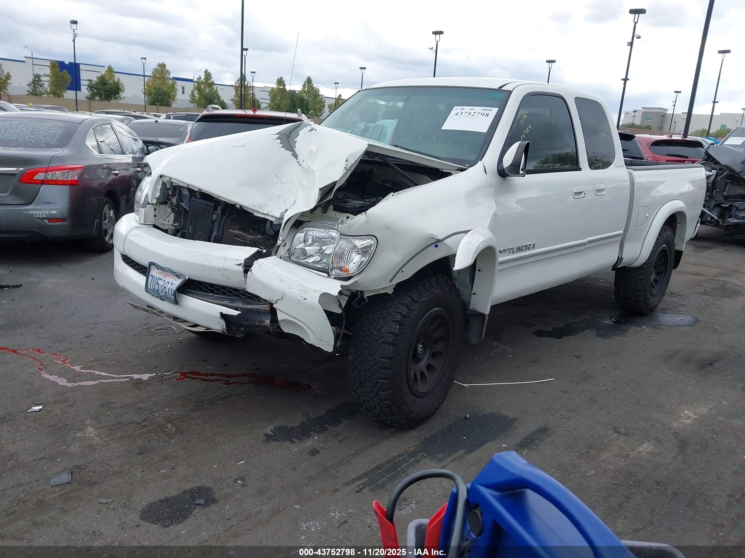 TOYOTA TUNDRA image 2