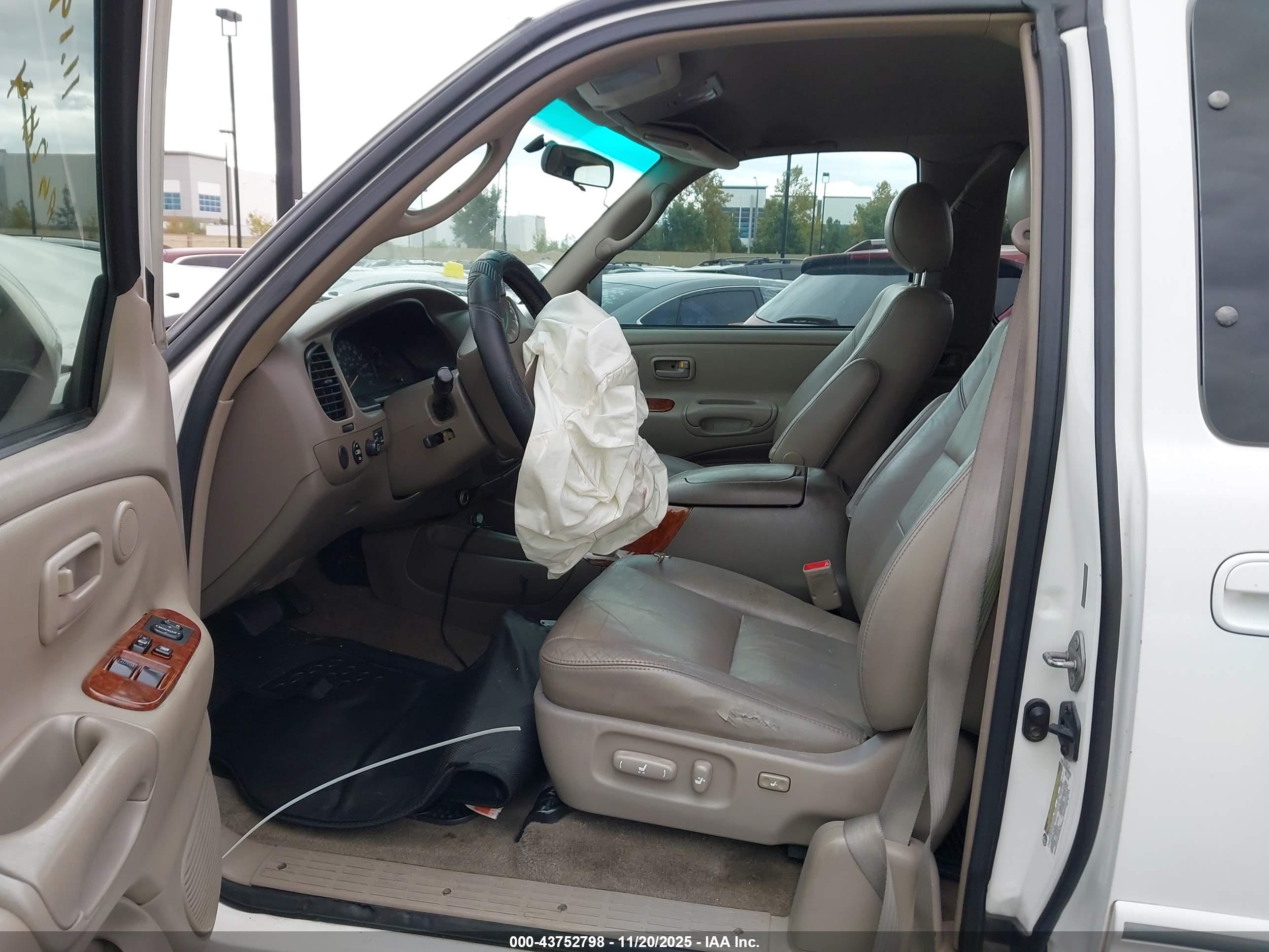 TOYOTA TUNDRA image 5