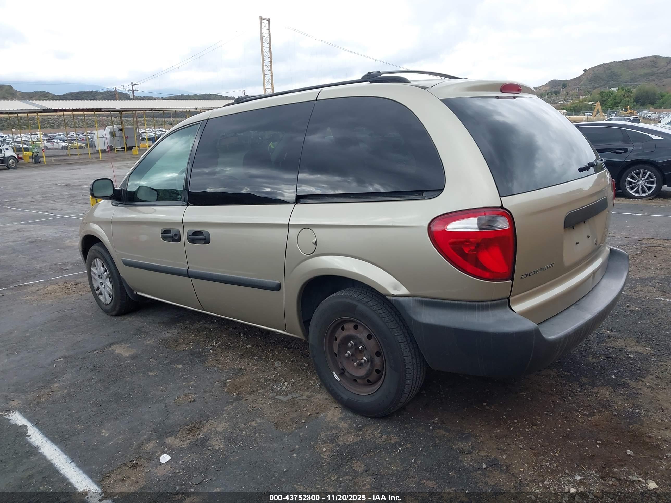 DODGE CARAVAN image 3