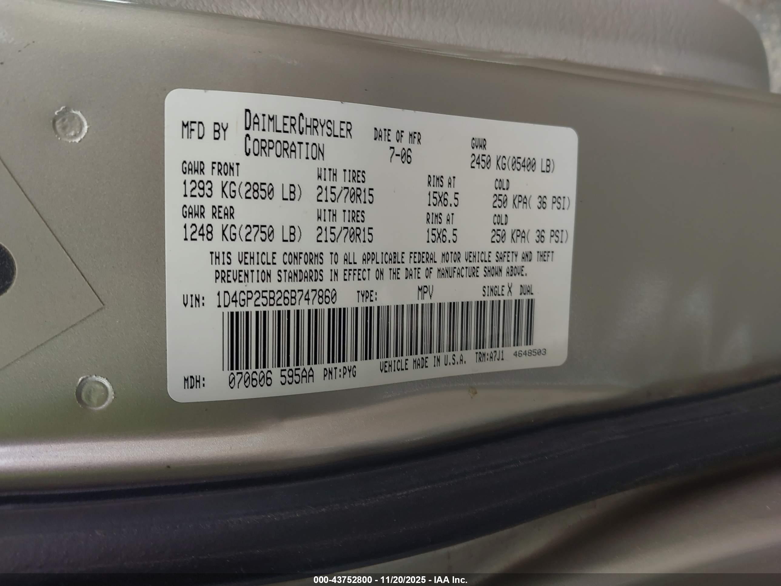 DODGE CARAVAN image 9